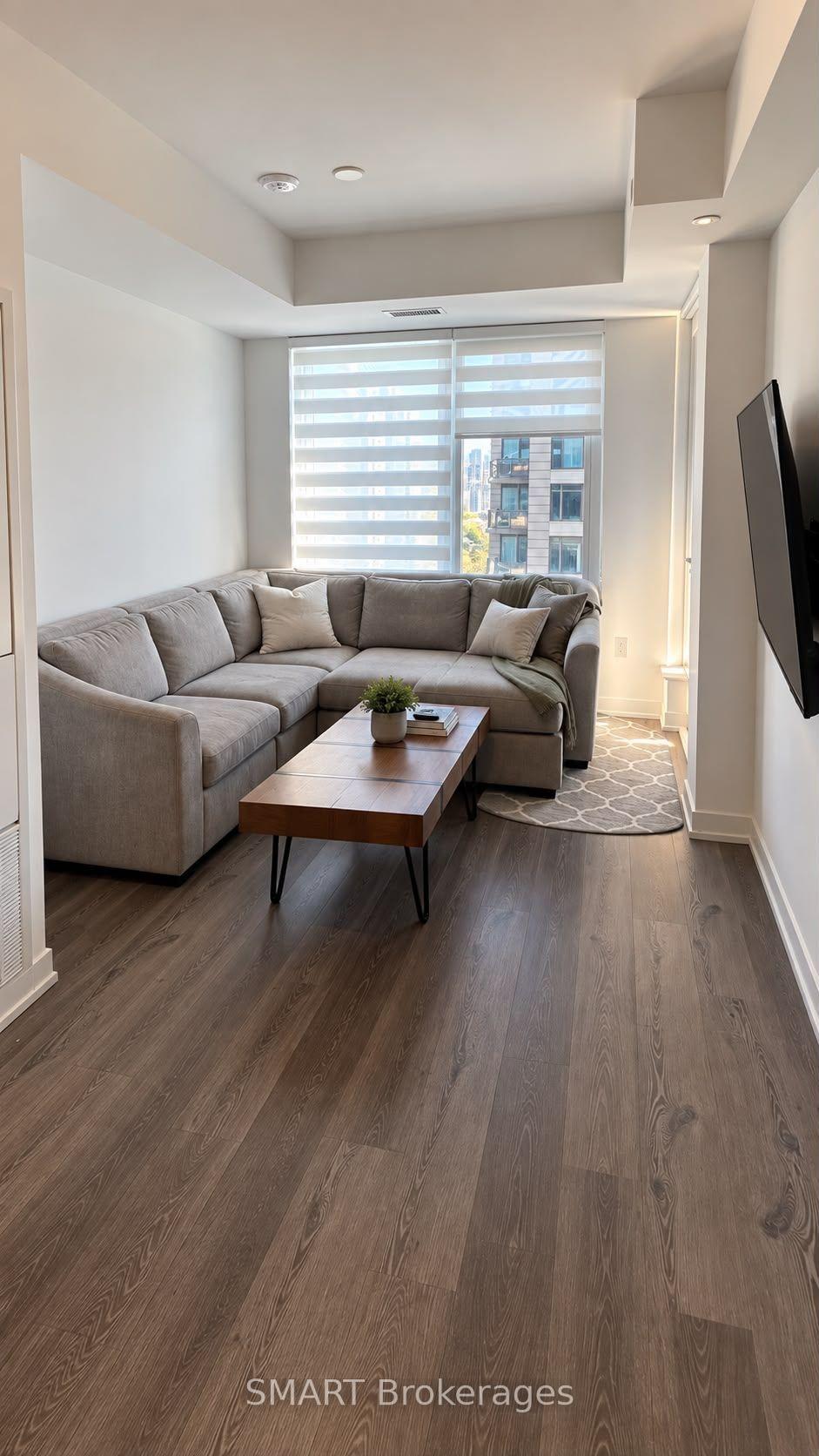 Photo 2 of Unit 1806, 395 Square One Drive, Mississauga, City Centre — HOMEH