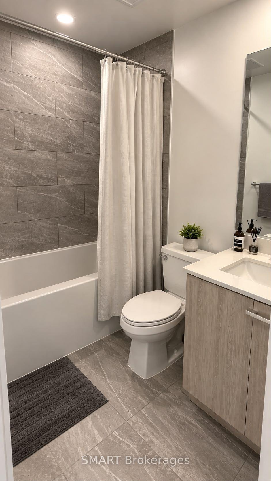 Photo 5 of Unit 1806, 395 Square One Drive, Mississauga, City Centre — HOMEH