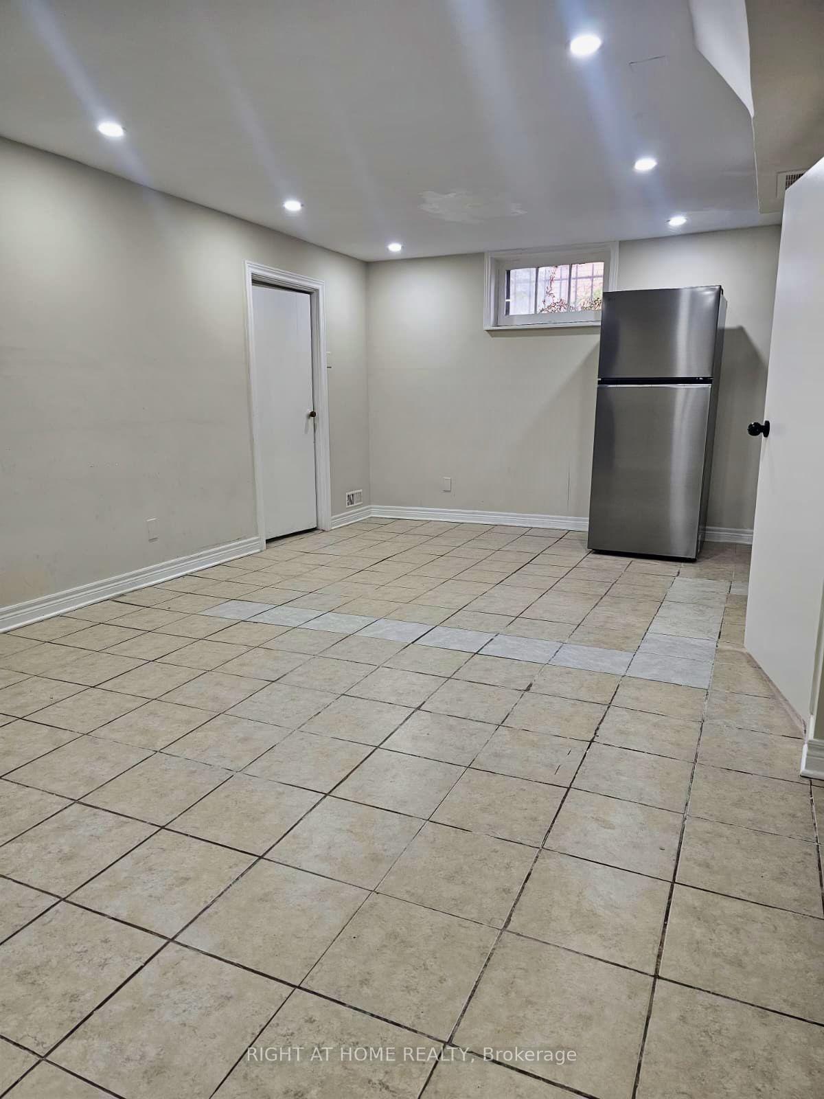 Photo 4 of Unit B, 537 Clarke Road, London, East H — HOMEH