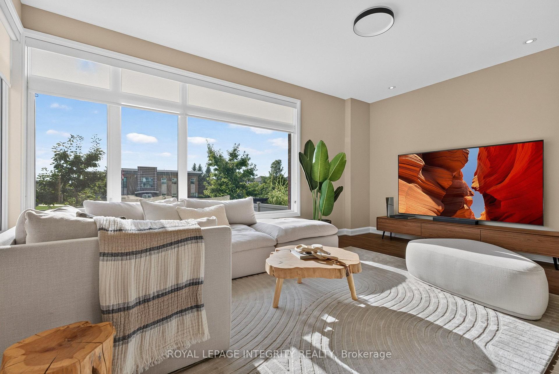 Photo 5 of 620 Bridleglen Crescent, Ottawa, Kanata - Bridlewood — HOMEH