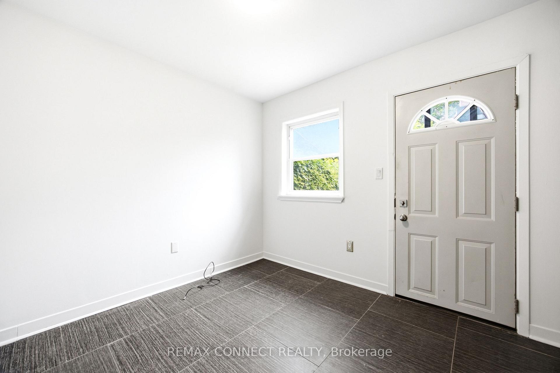 Photo 19 of Unit Main, 37 Noble Street, Toronto, Roncesvalles — HOMEH