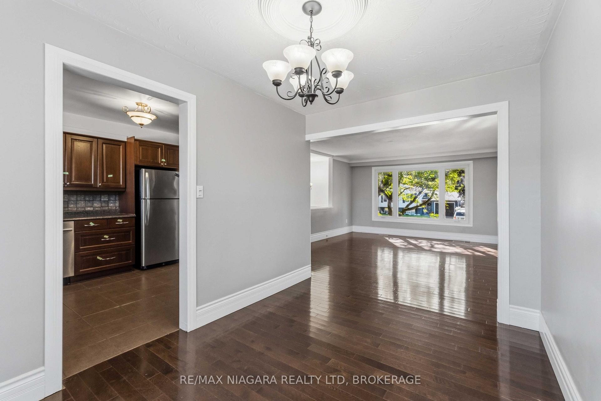 Photo 9 of 60 Brant Avenue, Welland, N. Welland — HOMEH
