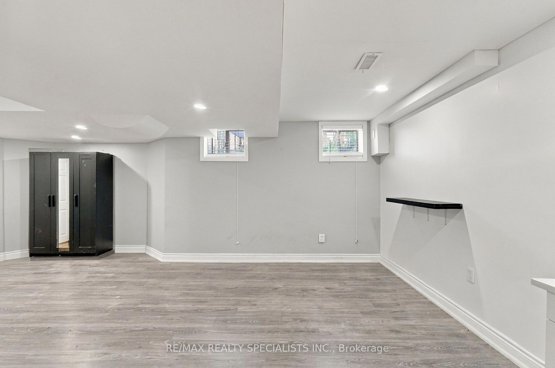 Photo 10 of Unit bsmt, 1011 Mccuaig Drive, Milton, Clarke — HOMEH