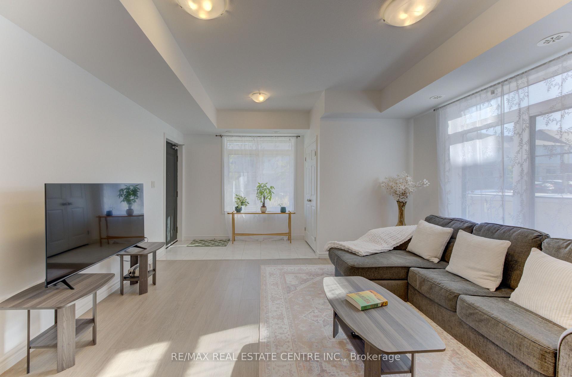 Photo 11 of Unit 37, 74 Wheat Lane, Kitchener, Huron Park — HOMEH