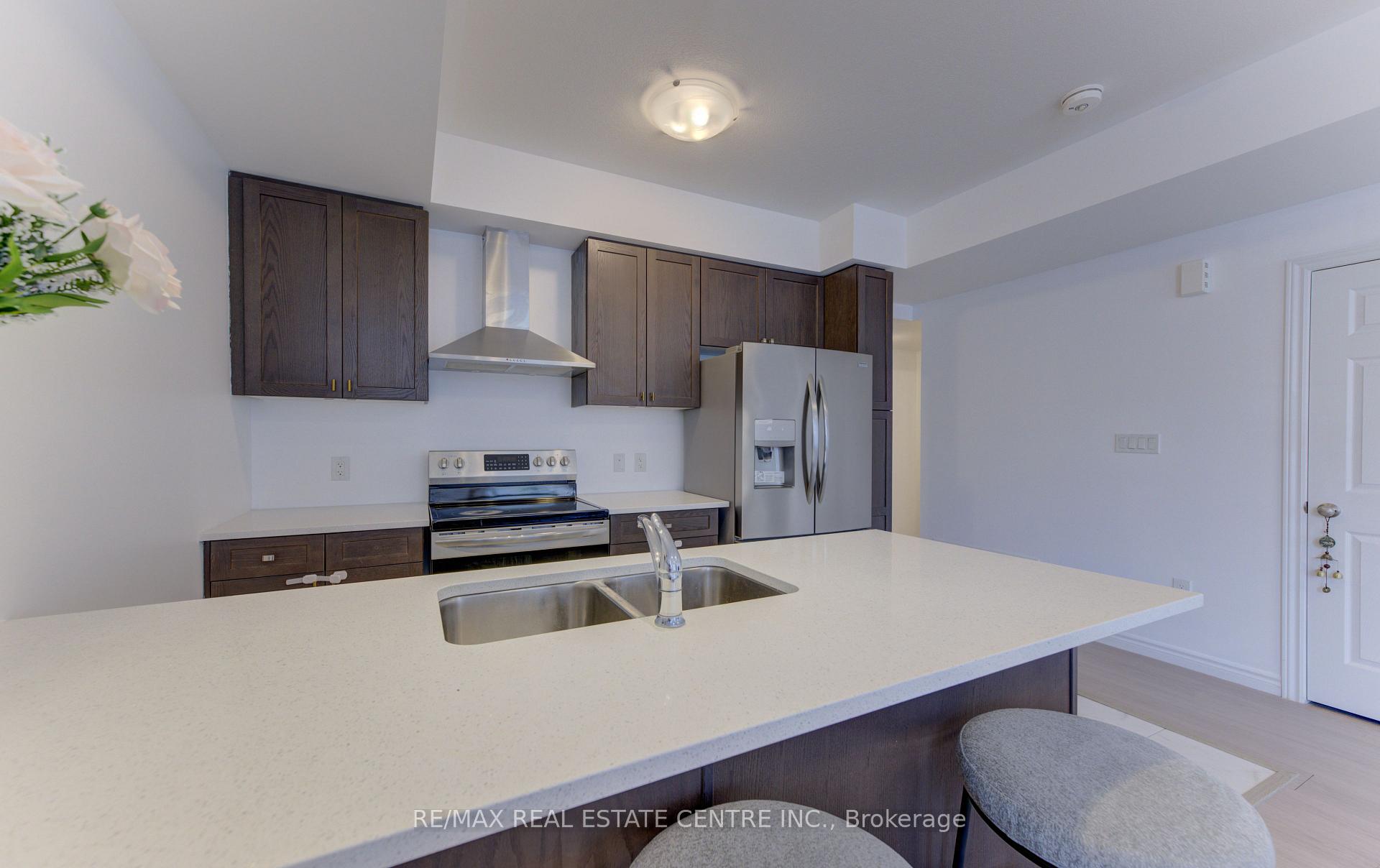Photo 18 of Unit 37, 74 Wheat Lane, Kitchener, Huron Park — HOMEH
