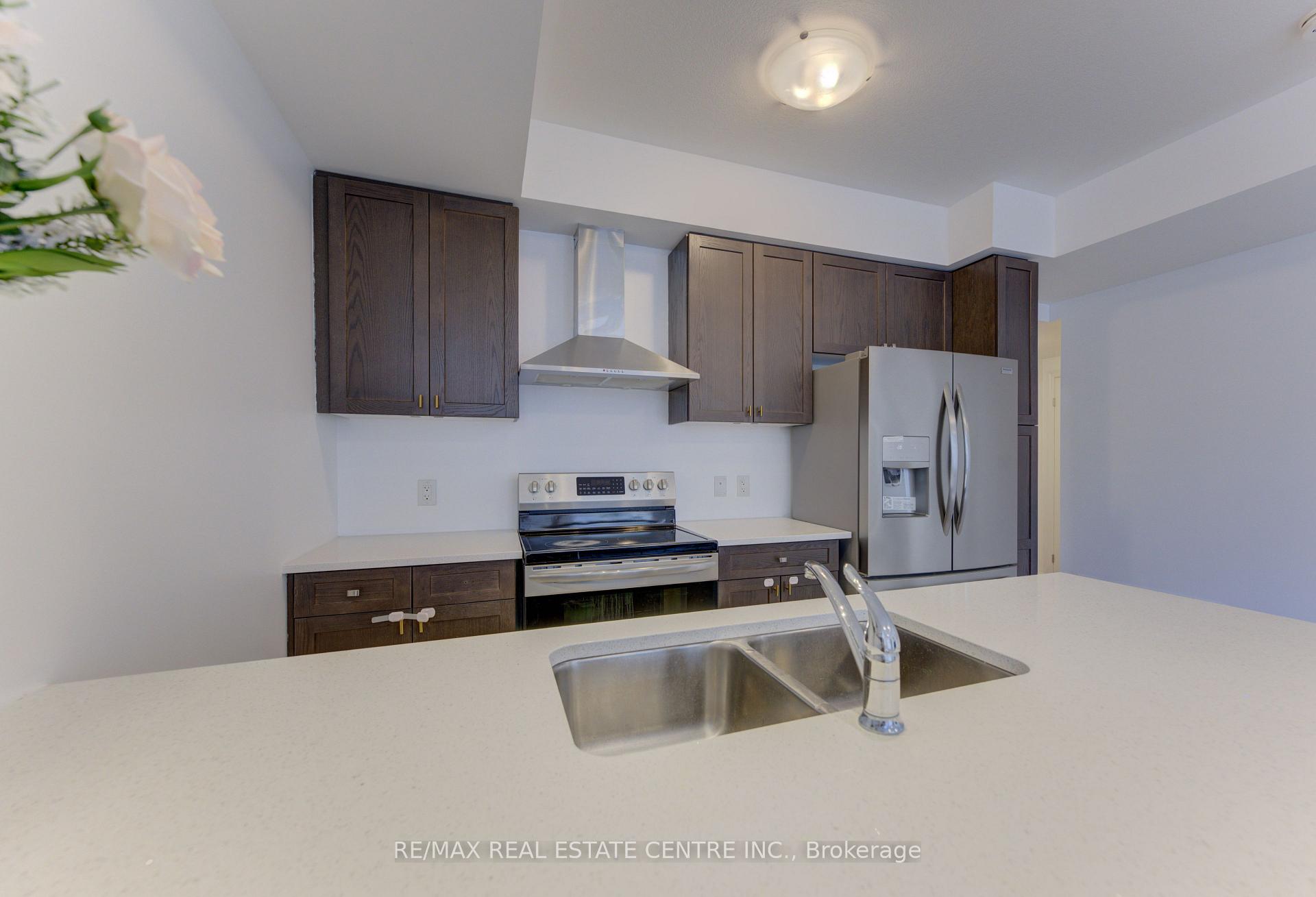 Photo 19 of Unit 37, 74 Wheat Lane, Kitchener, Huron Park — HOMEH