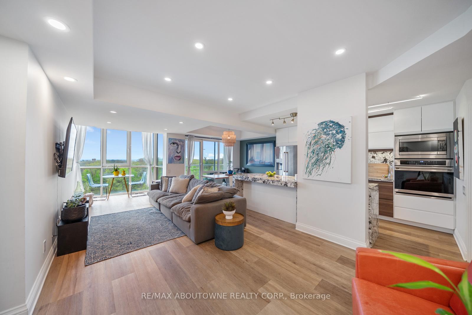 Photo 4 of Unit 703, 50 Old Mill Road, Oakville, Old Oakville — HOMEH