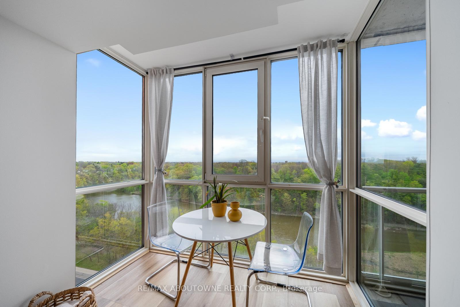 Photo 6 of Unit 703, 50 Old Mill Road, Oakville, Old Oakville — HOMEH