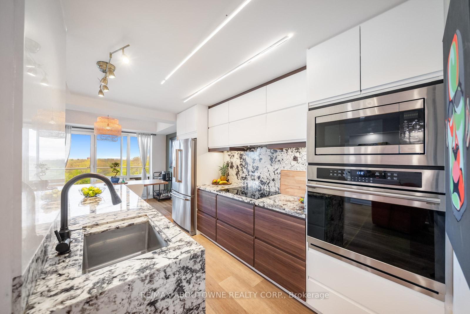 Photo 11 of Unit 703, 50 Old Mill Road, Oakville, Old Oakville — HOMEH