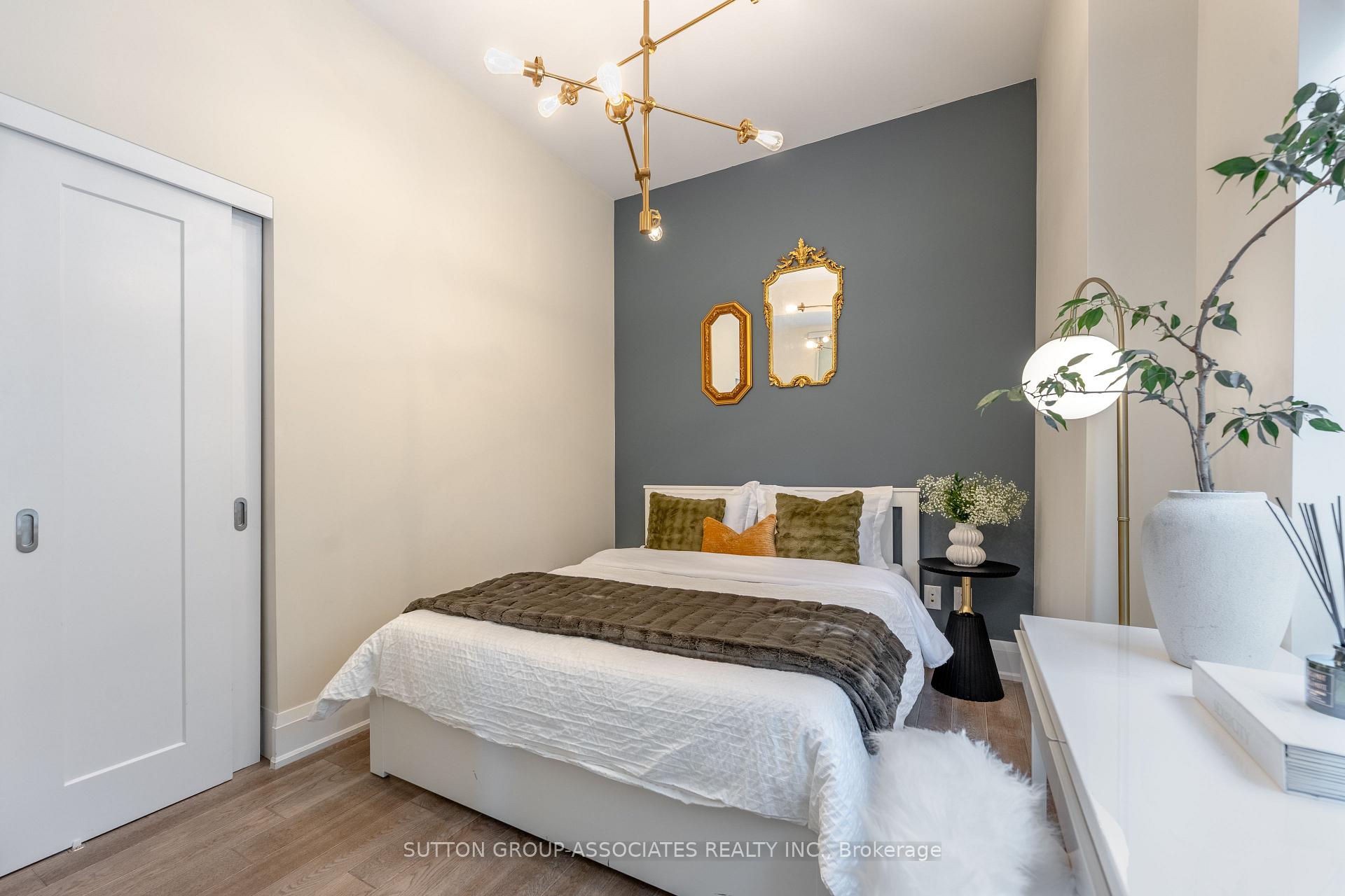 Photo 14 of Unit 1107, 88 Cumberland Street, Toronto, The Annex — HOMEH