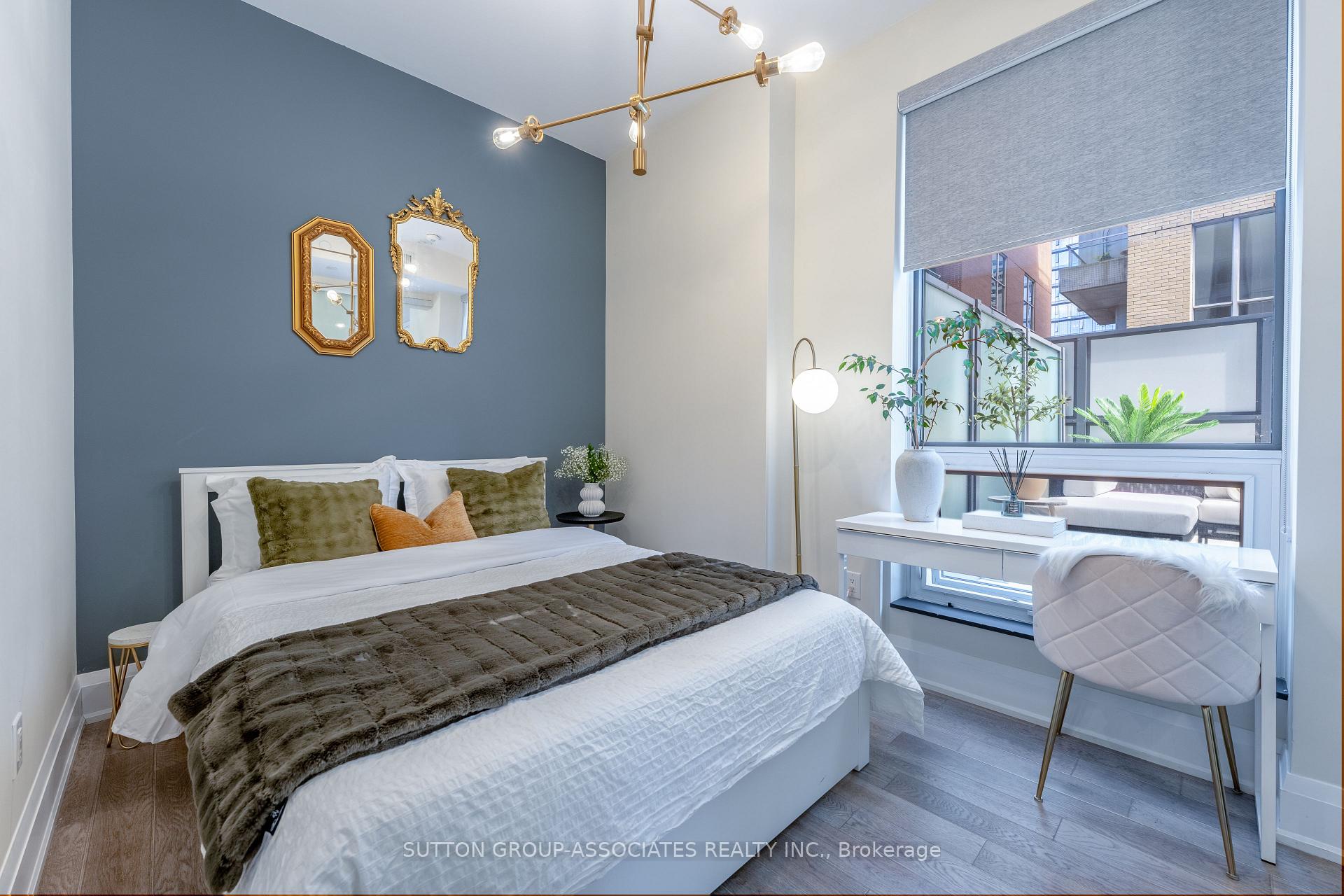 Photo 15 of Unit 1107, 88 Cumberland Street, Toronto, The Annex — HOMEH