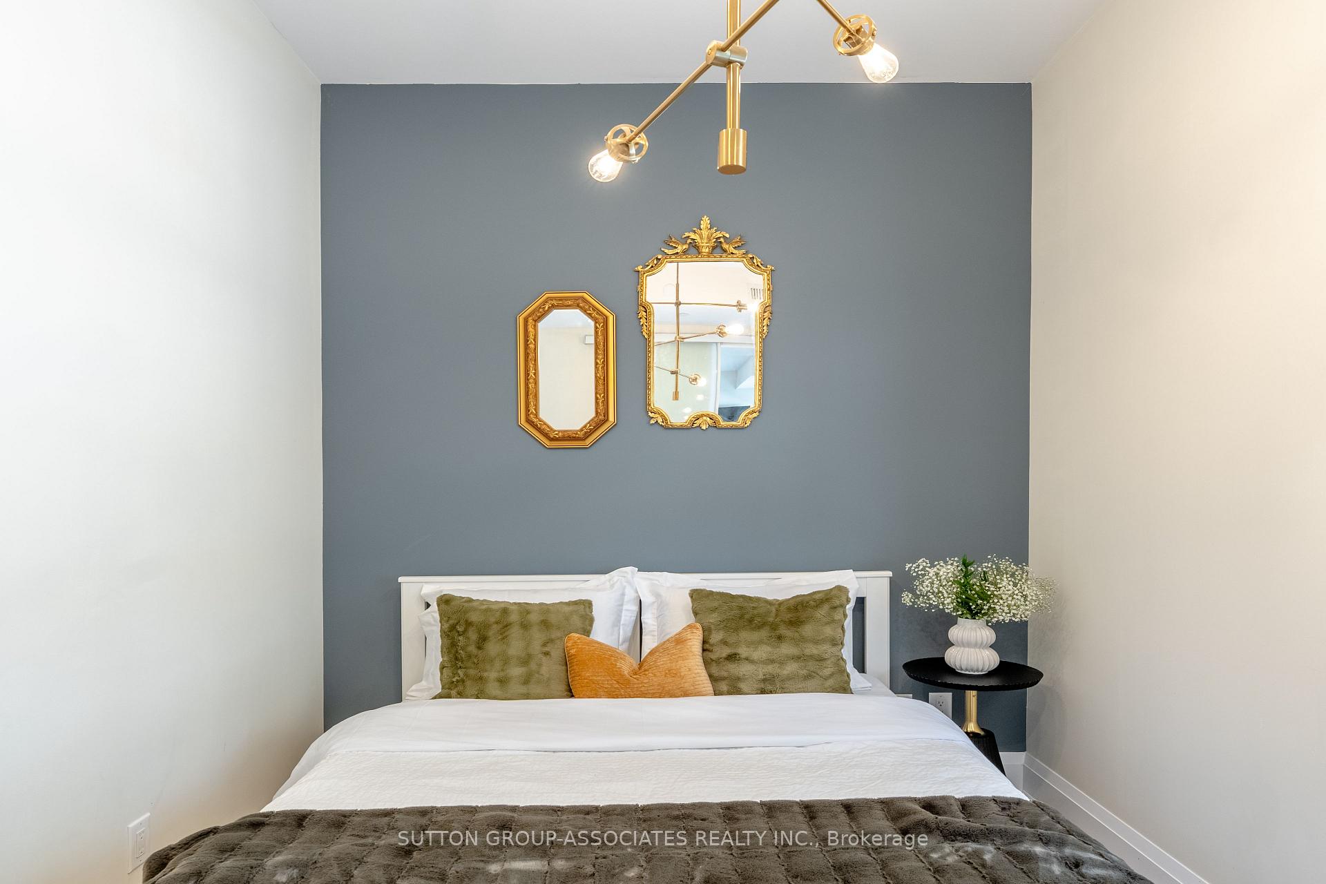 Photo 16 of Unit 1107, 88 Cumberland Street, Toronto, The Annex — HOMEH
