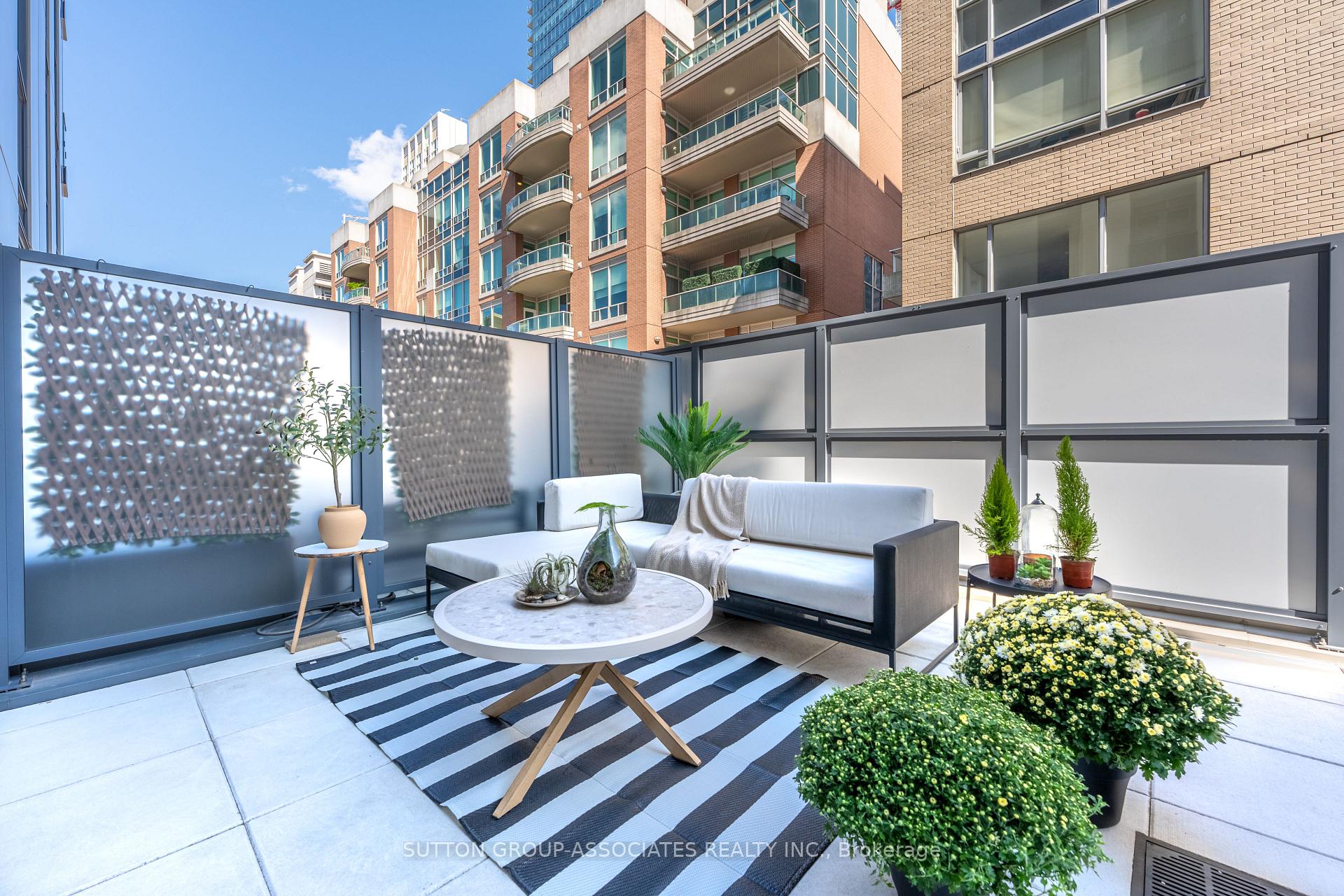 Photo 20 of Unit 1107, 88 Cumberland Street, Toronto, The Annex — HOMEH