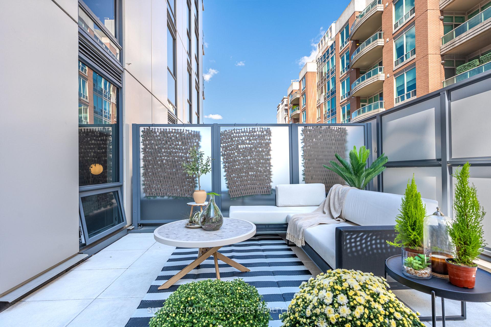 Photo 21 of Unit 1107, 88 Cumberland Street, Toronto, The Annex — HOMEH