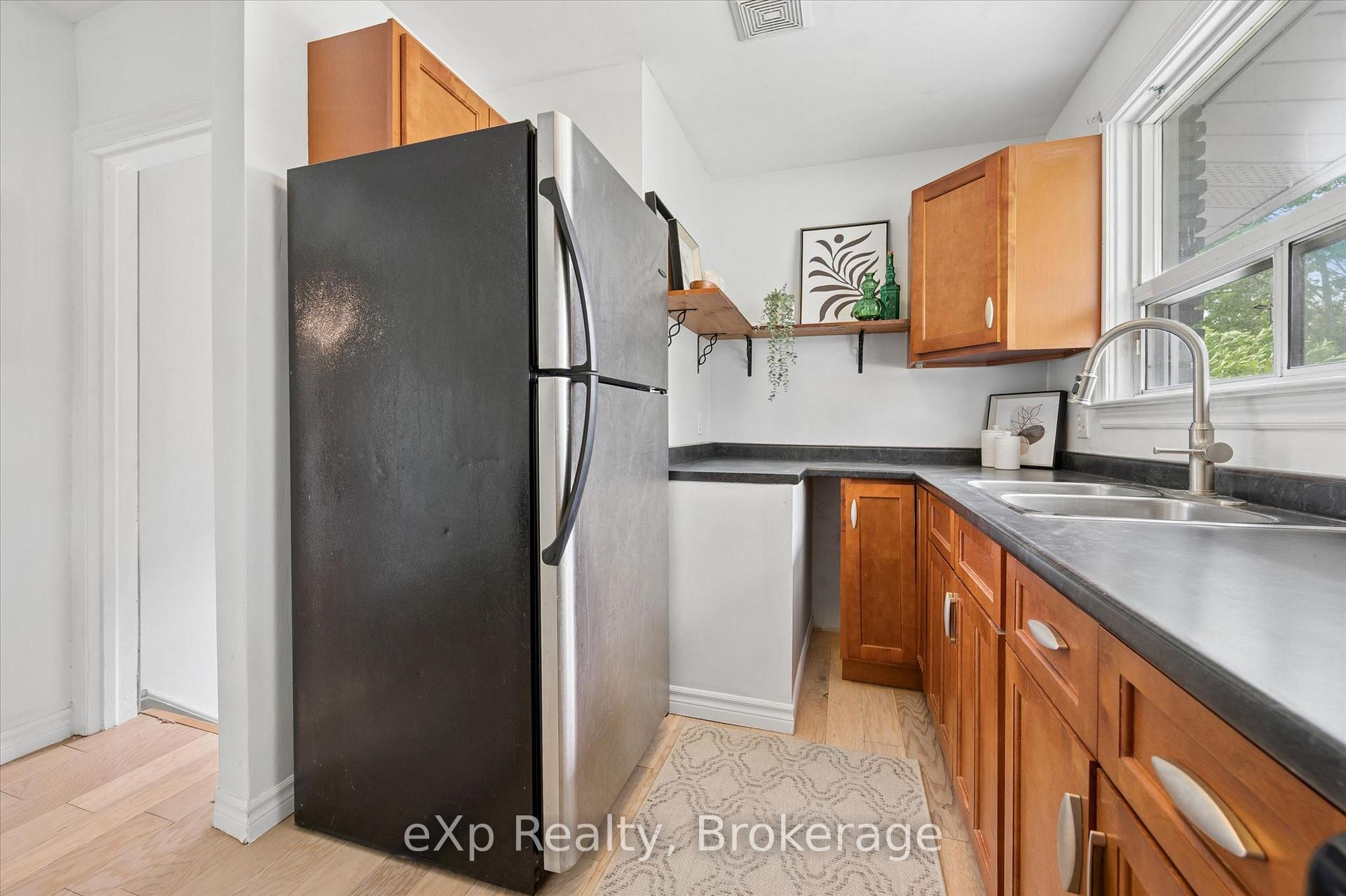 Photo 13 of 79 Dumbarton Street, Guelph, Riverside Park — HOMEH