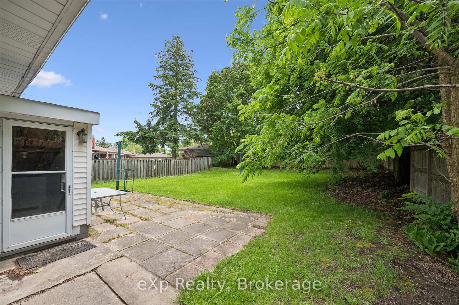Photo 38 of 79 Dumbarton Street, Guelph, Riverside Park — HOMEH