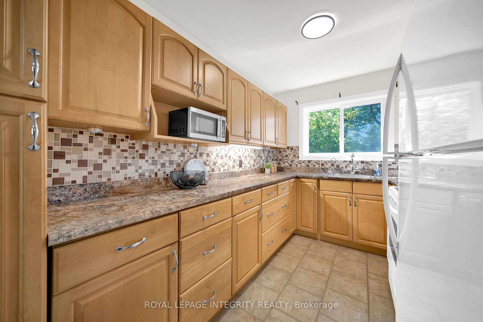 Photo 15 of 32 Phillips Street, McNab/Braeside, Mcnab/Braeside Twps — HOMEH