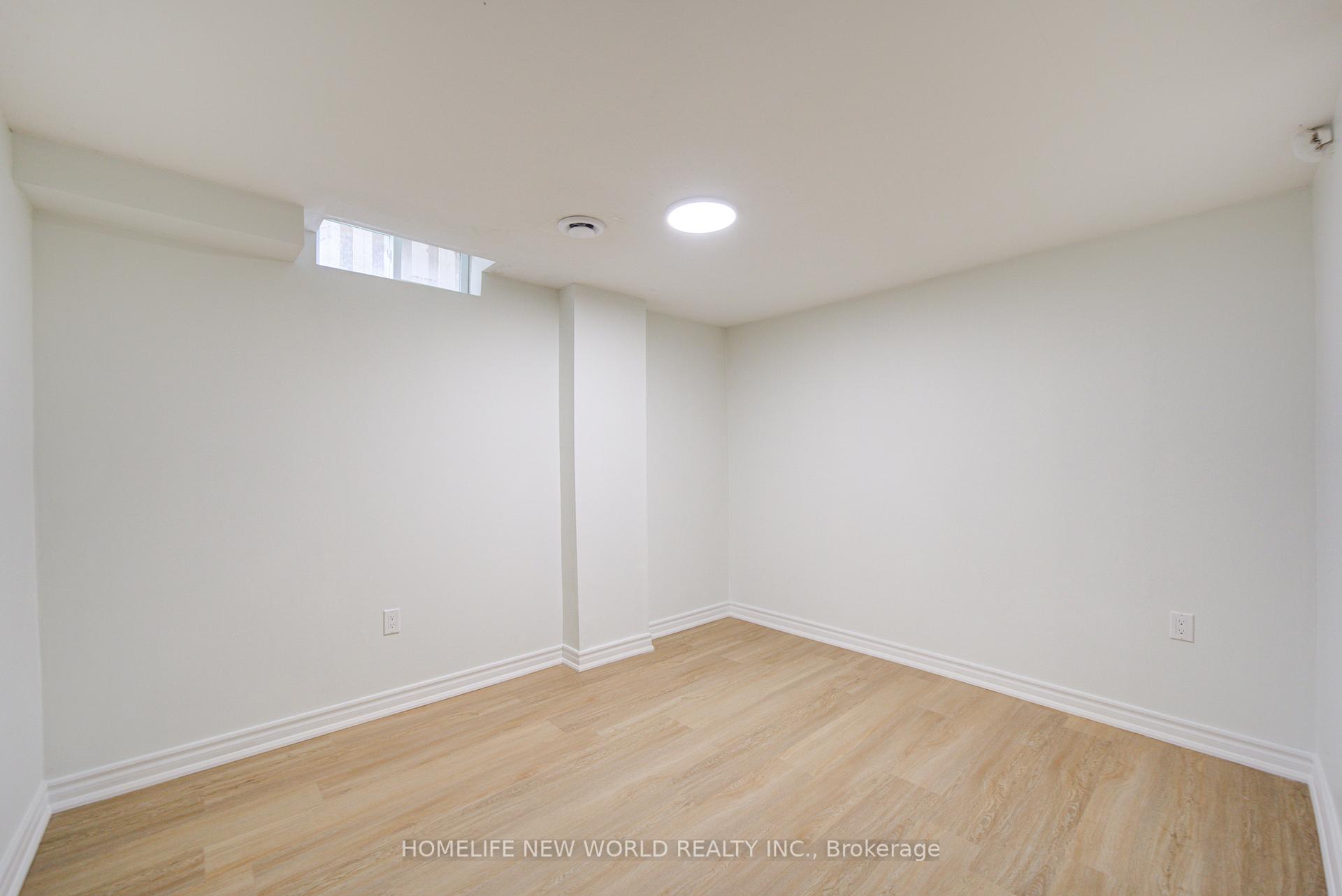 Photo 6 of Unit Basement, 133 Stather Crescent, Markham, Milliken Mills East — HOMEH