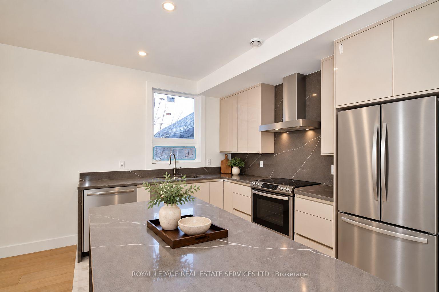 Photo 2 of 4B Huron Avenue N, Ottawa, Ottawa West — HOMEH