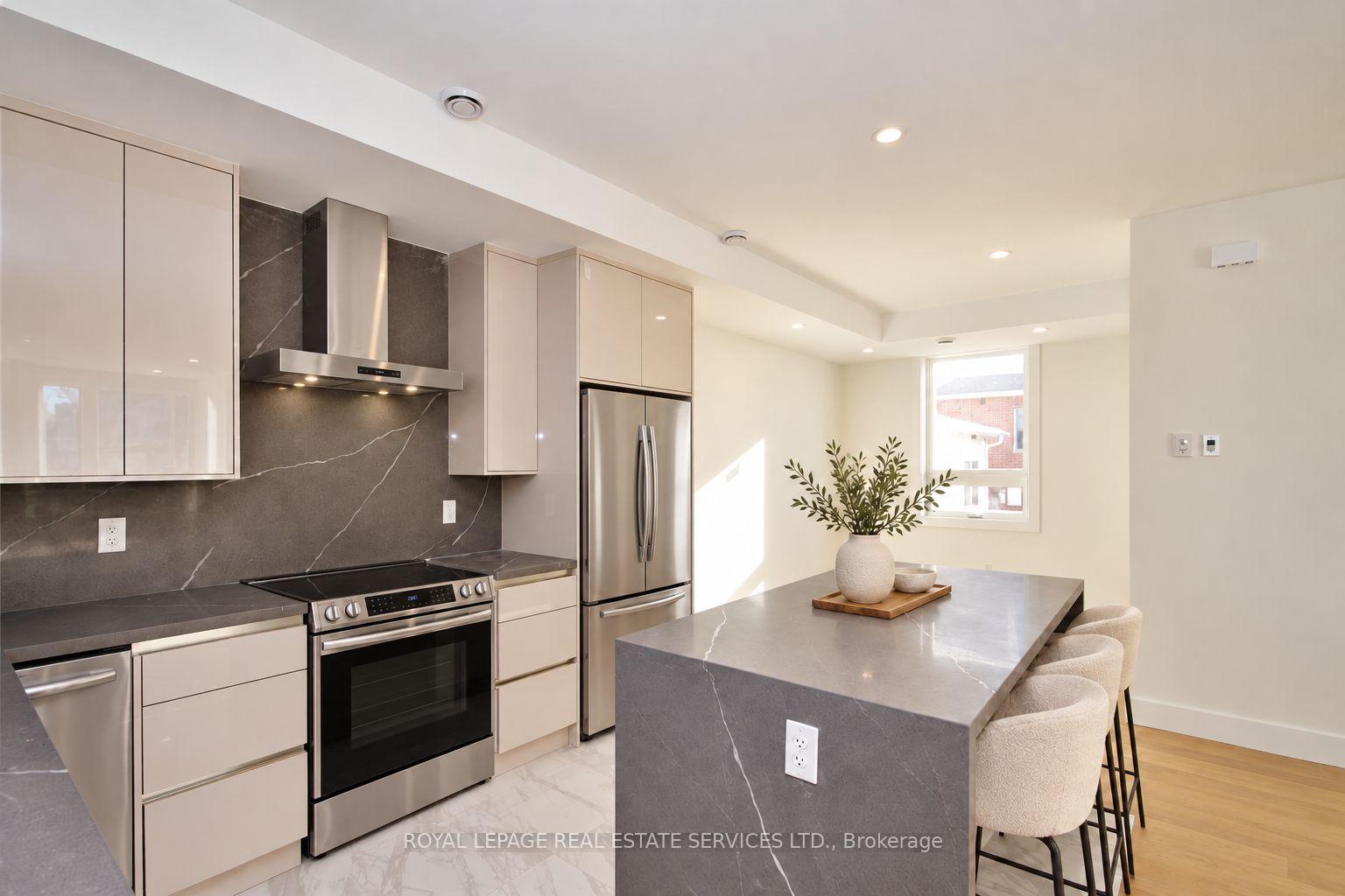 Photo 3 of 4B Huron Avenue N, Ottawa, Ottawa West — HOMEH