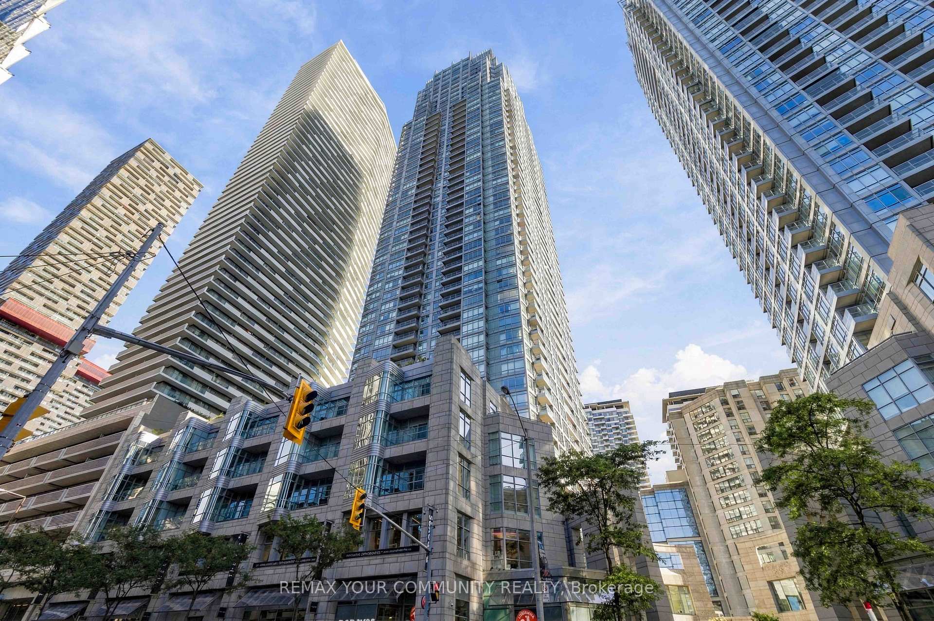 Photo 2 of Unit 4411, 2191 Yonge Street, Toronto, Mount Pleasant West — HOMEH