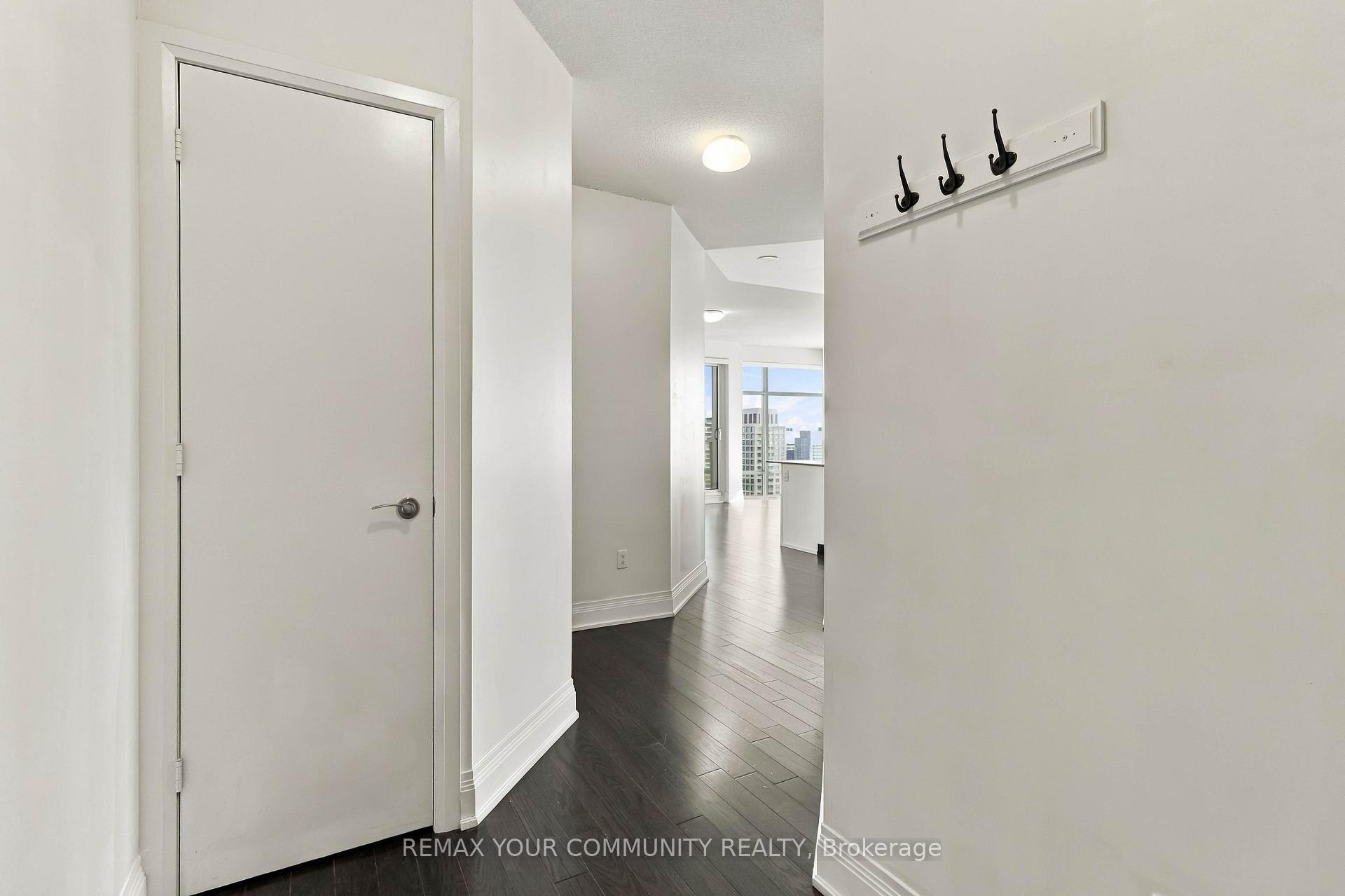 Photo 3 of Unit 4411, 2191 Yonge Street, Toronto, Mount Pleasant West — HOMEH