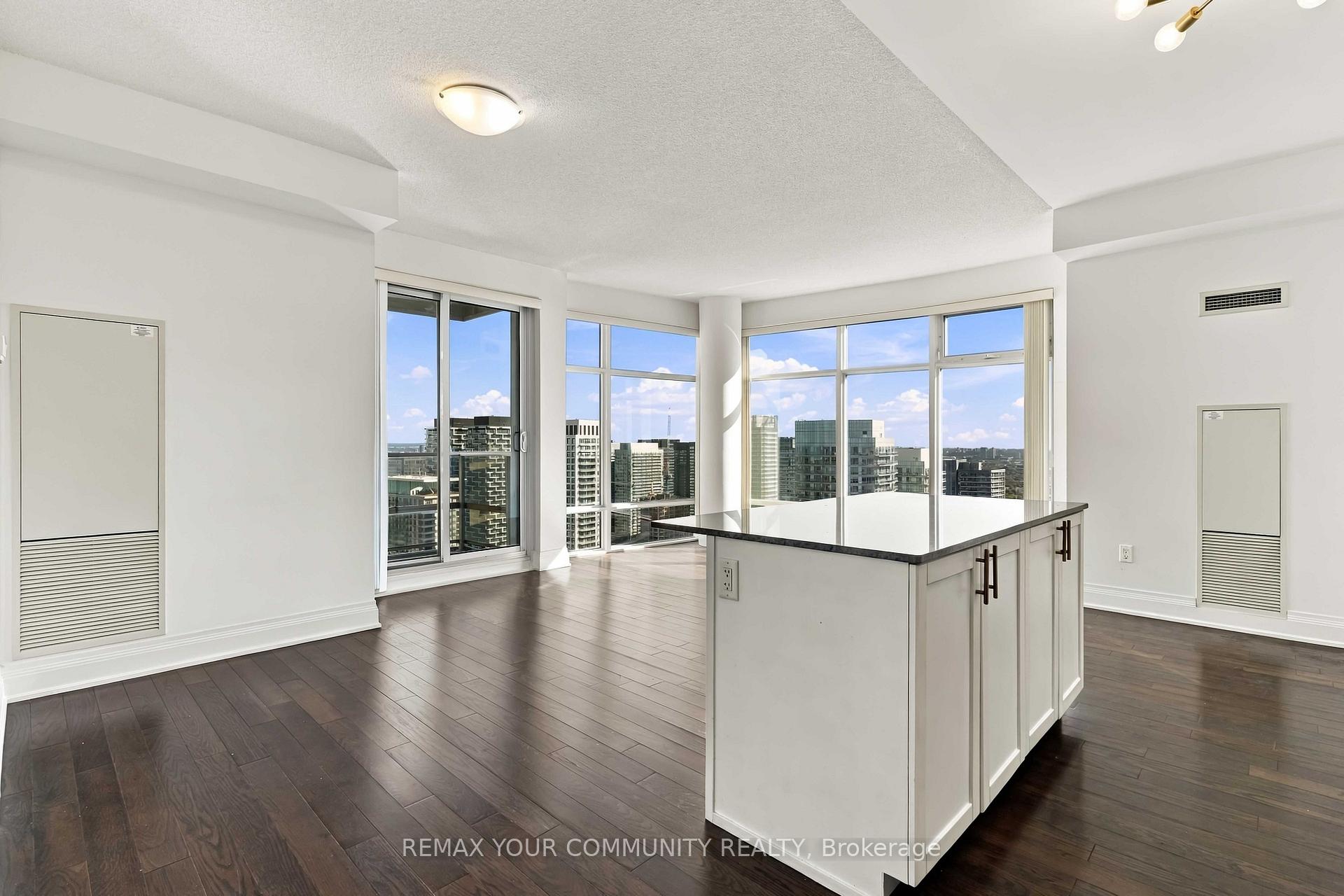 Photo 5 of Unit 4411, 2191 Yonge Street, Toronto, Mount Pleasant West — HOMEH