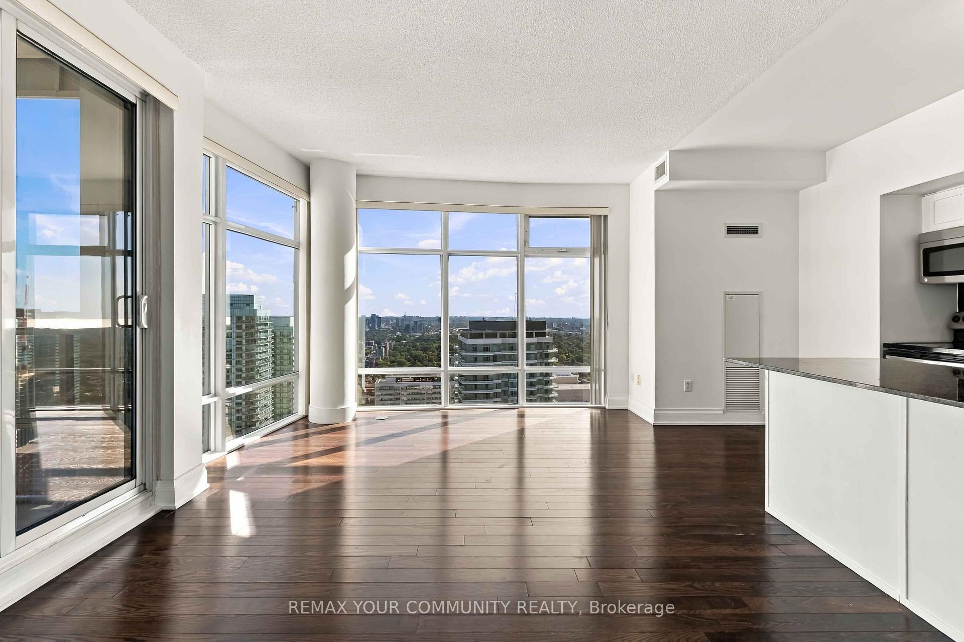 Photo of Unit 4411, 2191 Yonge Street