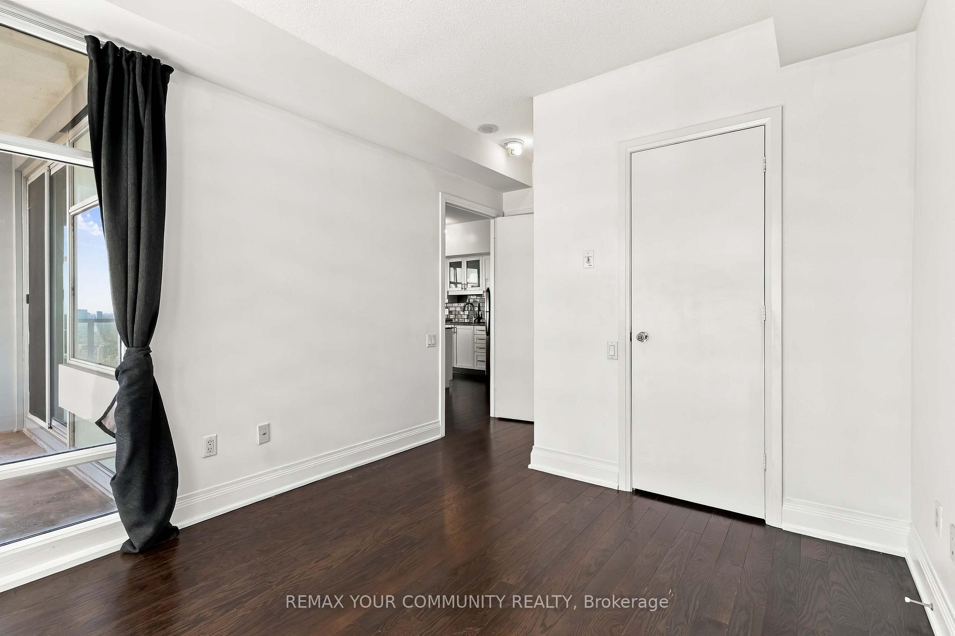 Photo 10 of Unit 4411, 2191 Yonge Street, Toronto, Mount Pleasant West — HOMEH