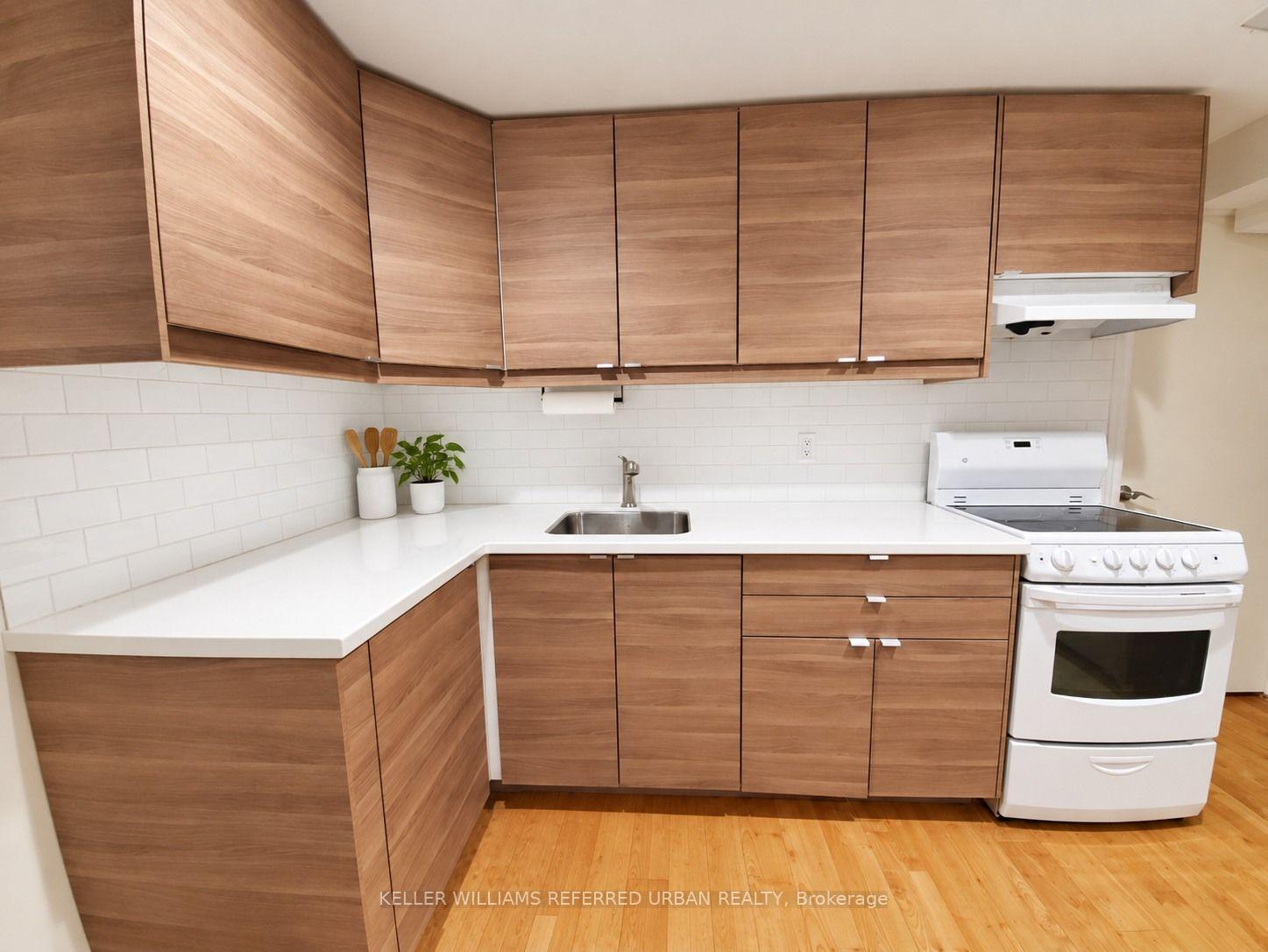 Photo 2 of Unit L.L., 104 Rankin Crescent, Toronto, Dovercourt-Wallace Emerson-Junction — HOMEH