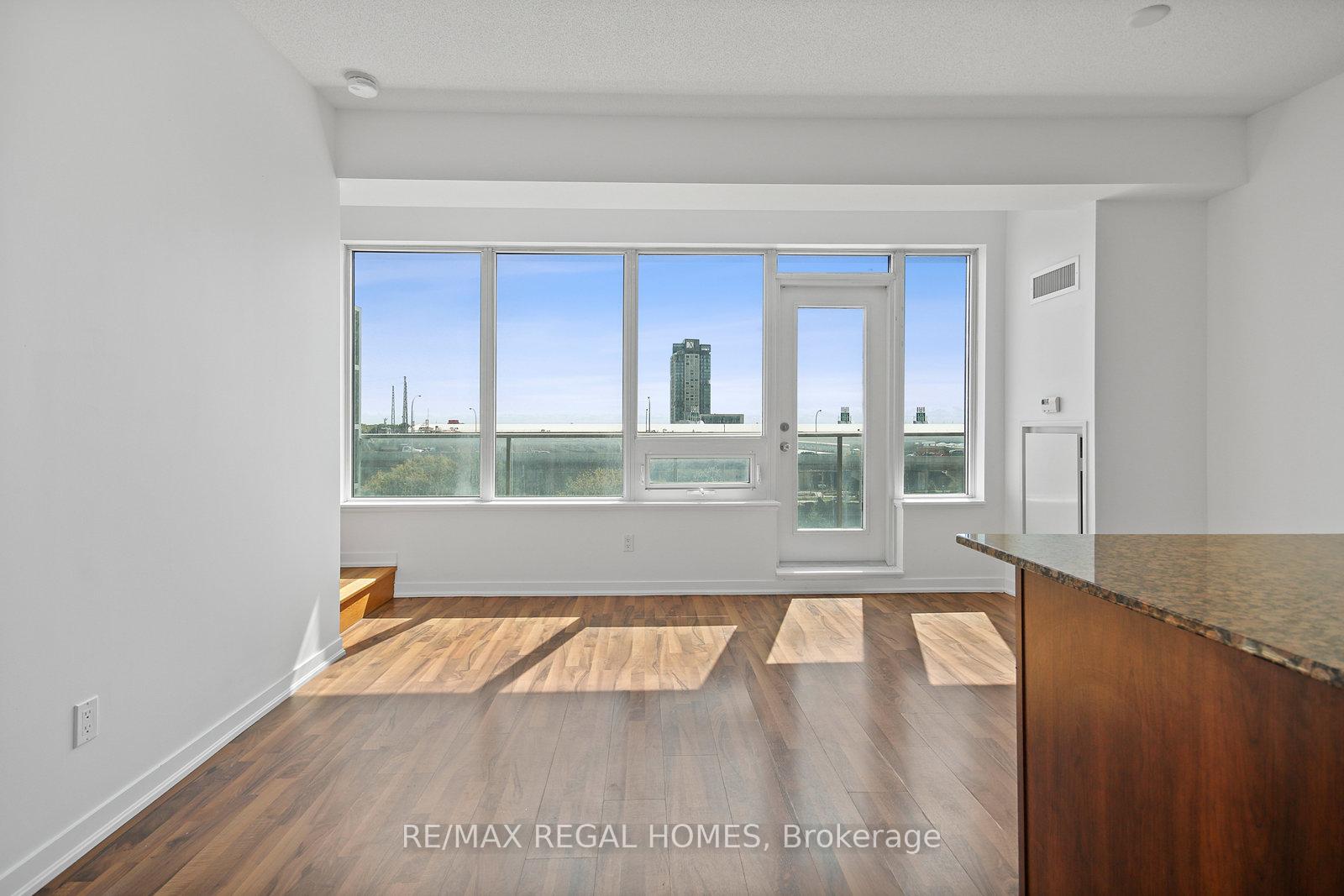 Photo of Unit 514, 55 East Liberty Street