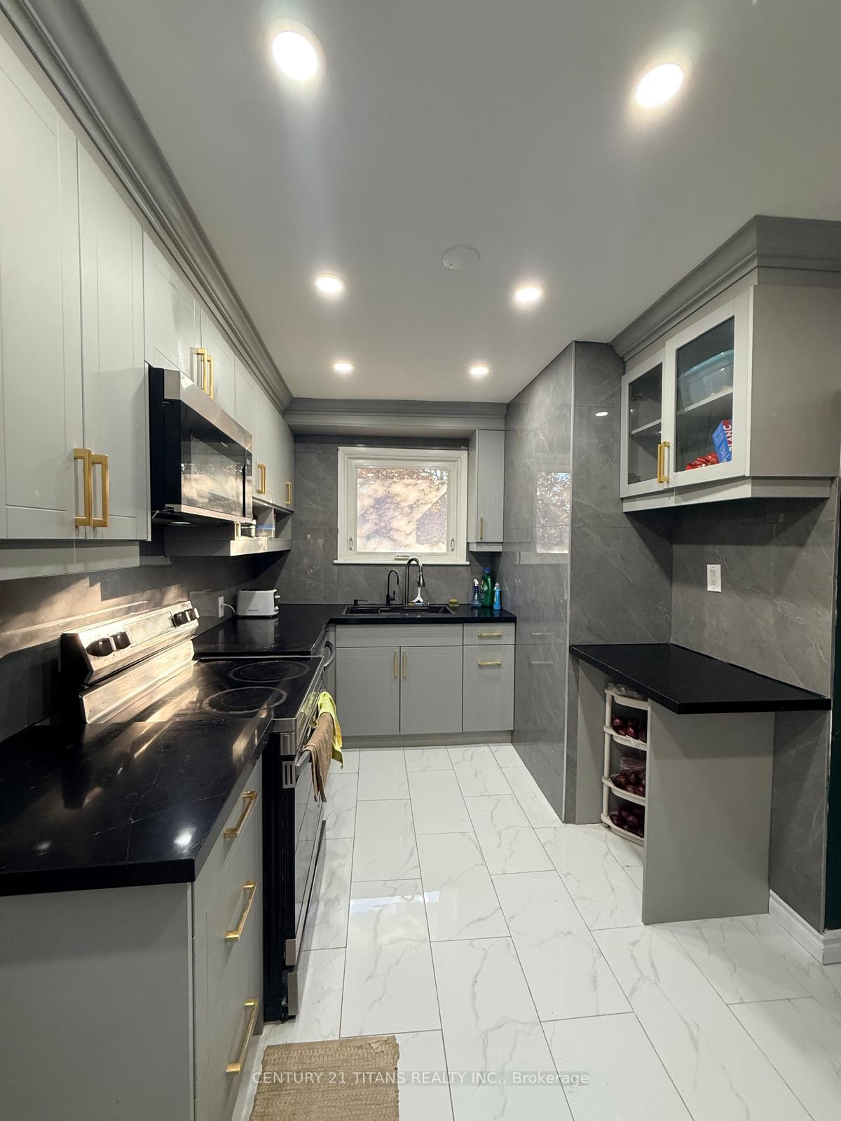 Photo 5 of 51 Admiral Road, Ajax, South East — HOMEH