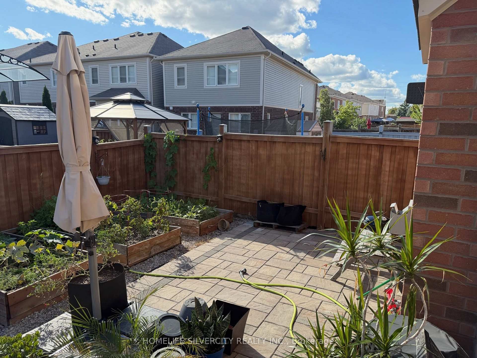 Photo 4 of 176 Robert Parkinson Drive, Brampton, Northwest Brampton — HOMEH