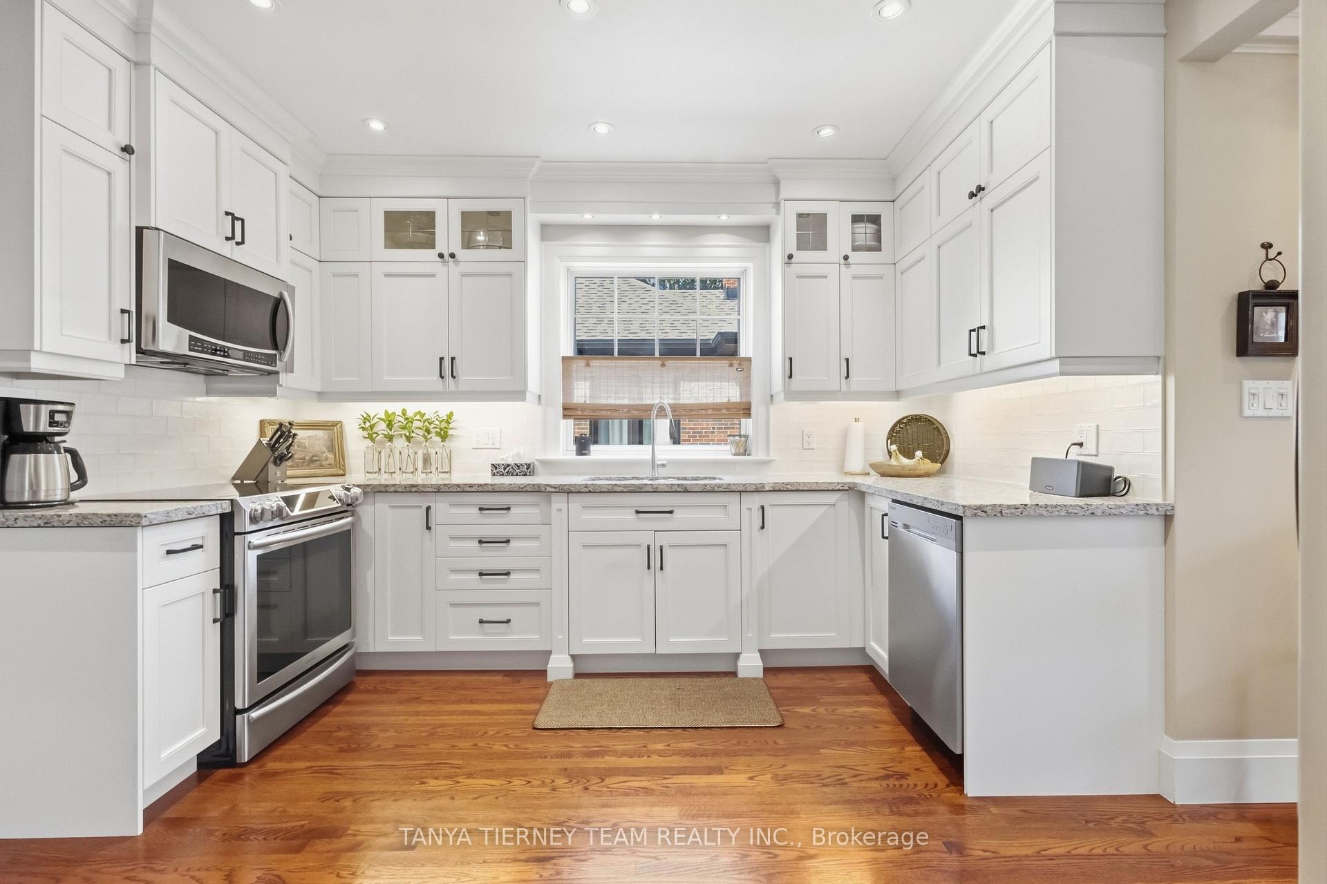 Photo 14 of 511 Centre Street S, Whitby, Downtown Whitby — HOMEH