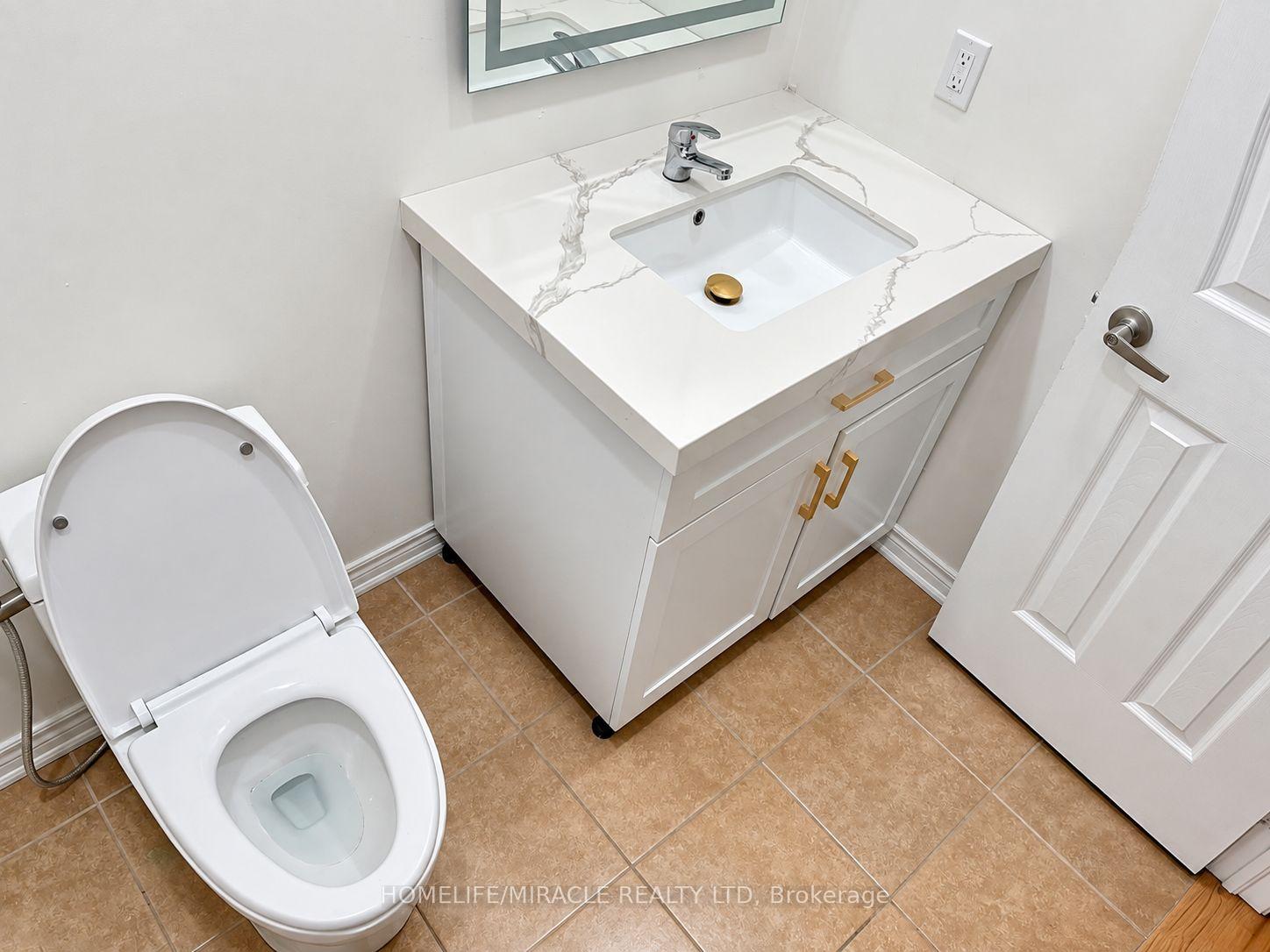 Photo 19 of Unit Main, 56 Baycliffe Drive, Whitby, Williamsburg — HOMEH