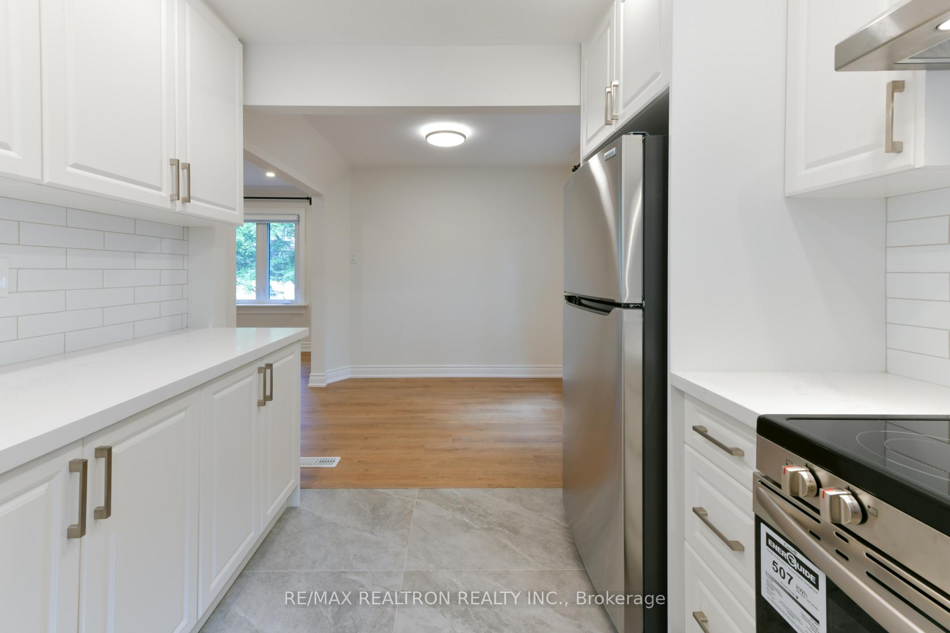 Photo 20 of 150 Upper Canada Drive, North York, St. Andrew-Windfields — HOMEH