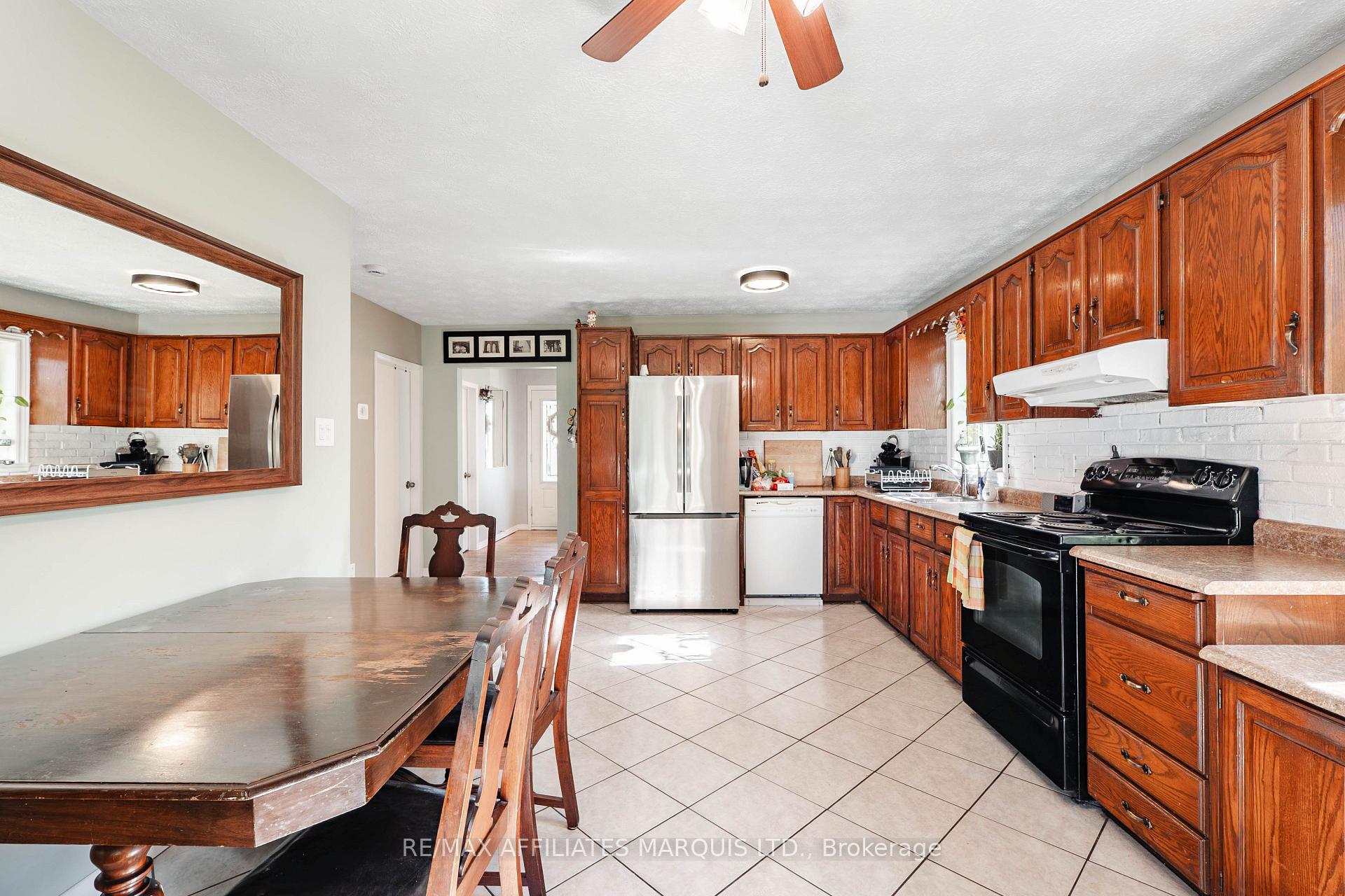 Photo 14 of 1108 Daly Avenue, Cornwall, Cornwall — HOMEH