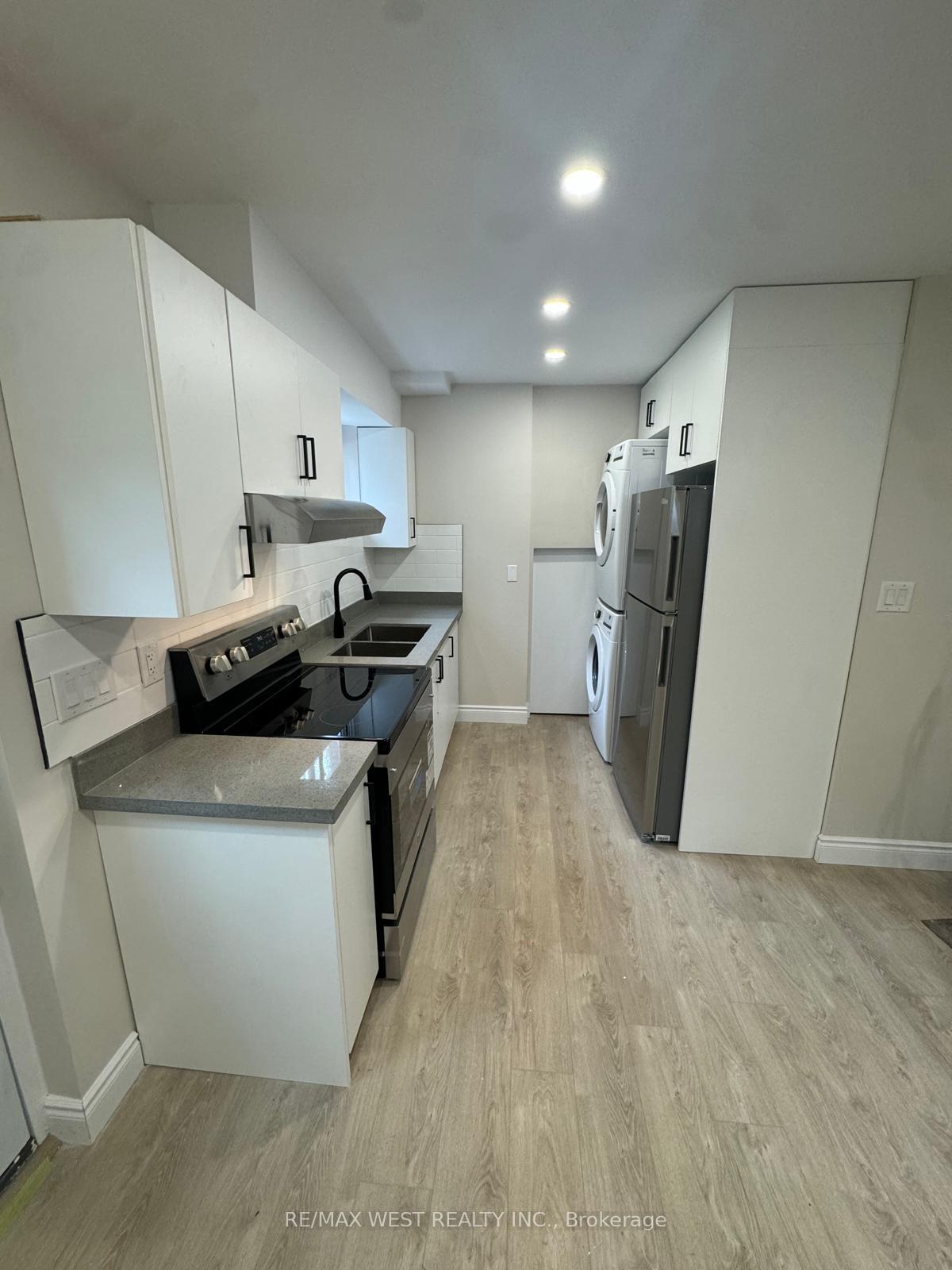 Photo of Unit lower, 1 Treelawn Terrace