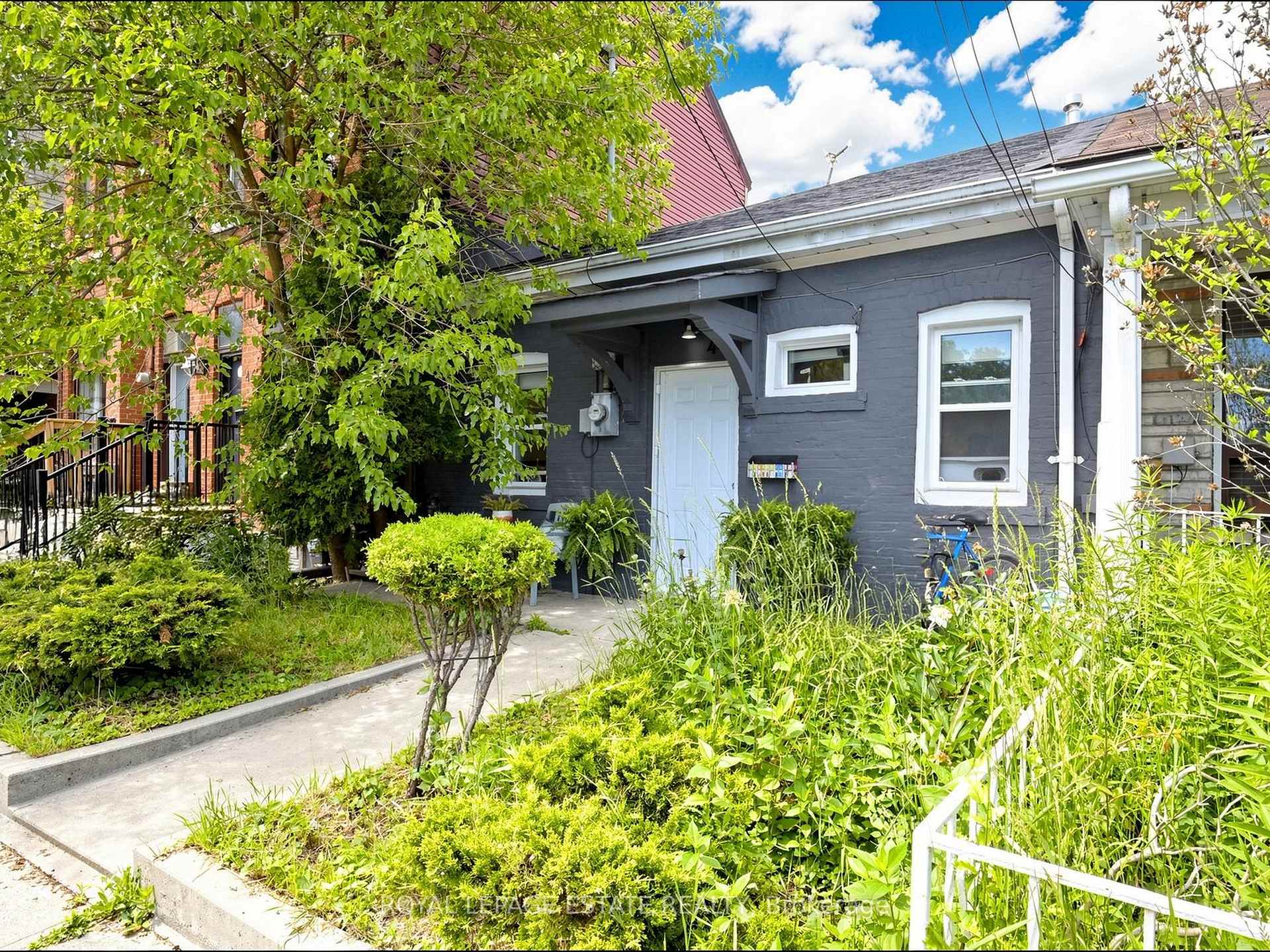 Photo 1 of 44 Mitchell Avenue, Toronto, Niagara — HOMEH