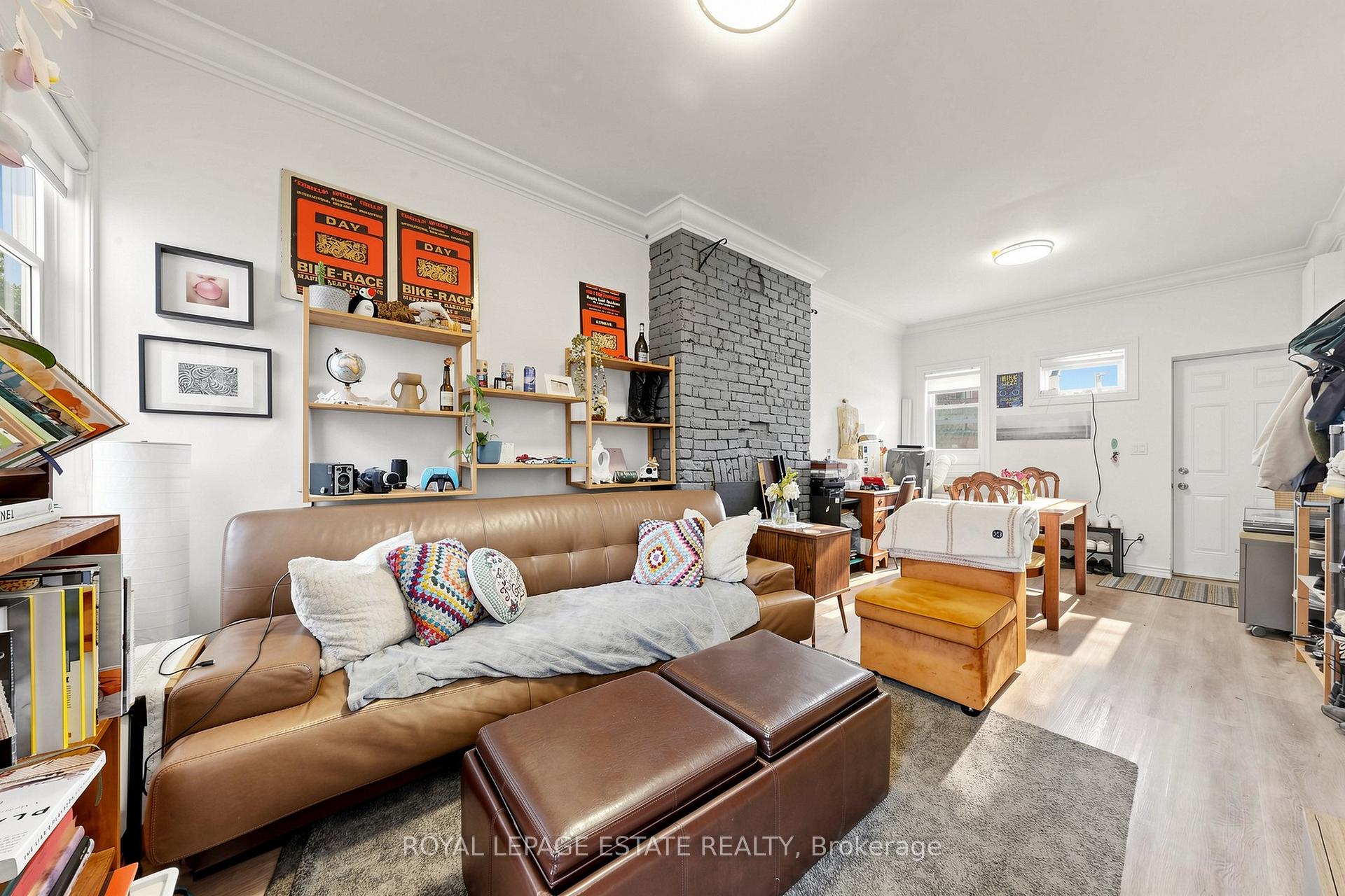Photo 4 of 44 Mitchell Avenue, Toronto, Niagara — HOMEH