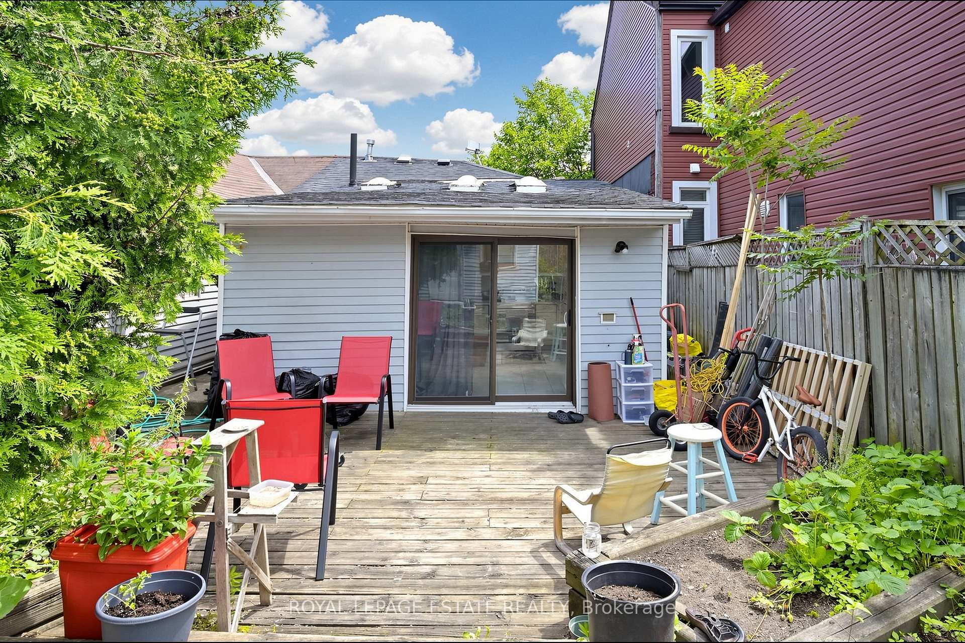 Photo 15 of 44 Mitchell Avenue, Toronto, Niagara — HOMEH