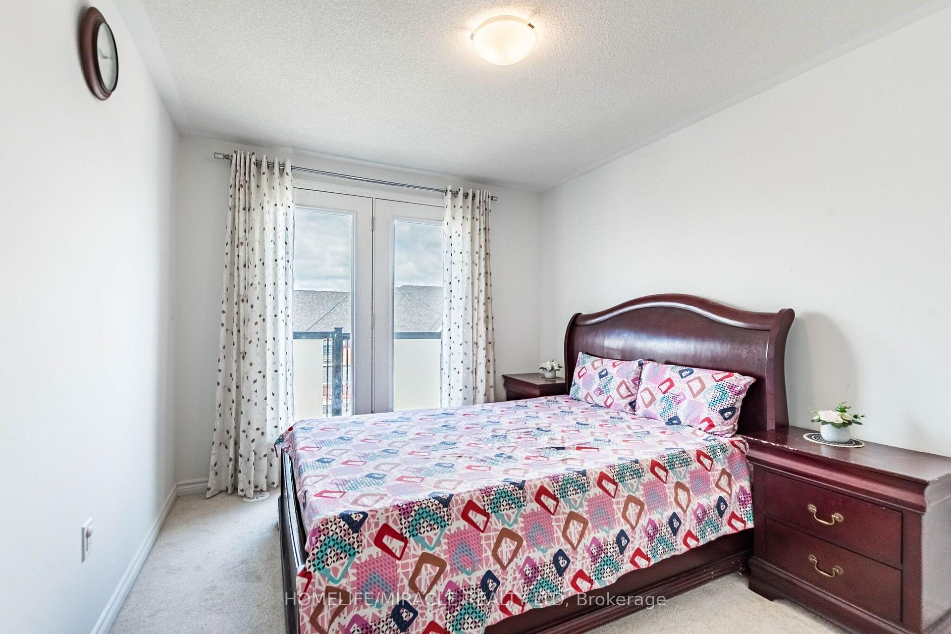 Photo 21 of 25 Keppel Circle, Brampton, Northwest Brampton — HOMEH