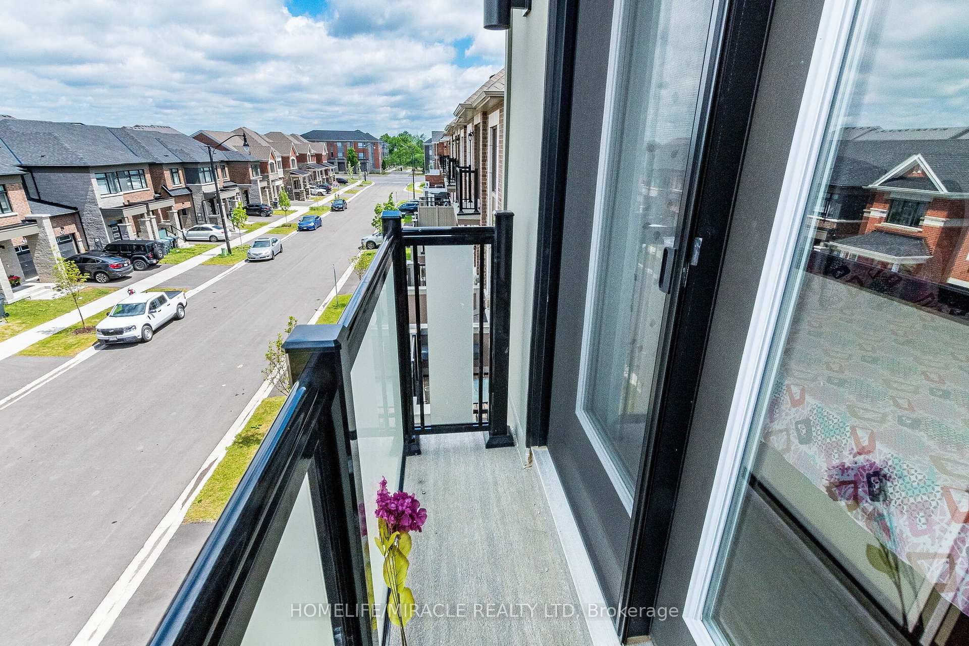 Photo 28 of 25 Keppel Circle, Brampton, Northwest Brampton — HOMEH
