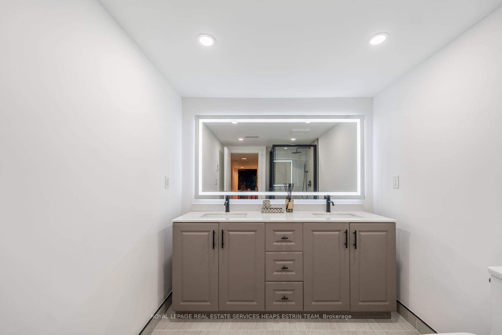 Photo 28 of 38 Killdeer Crescent, Toronto, Leaside — HOMEH
