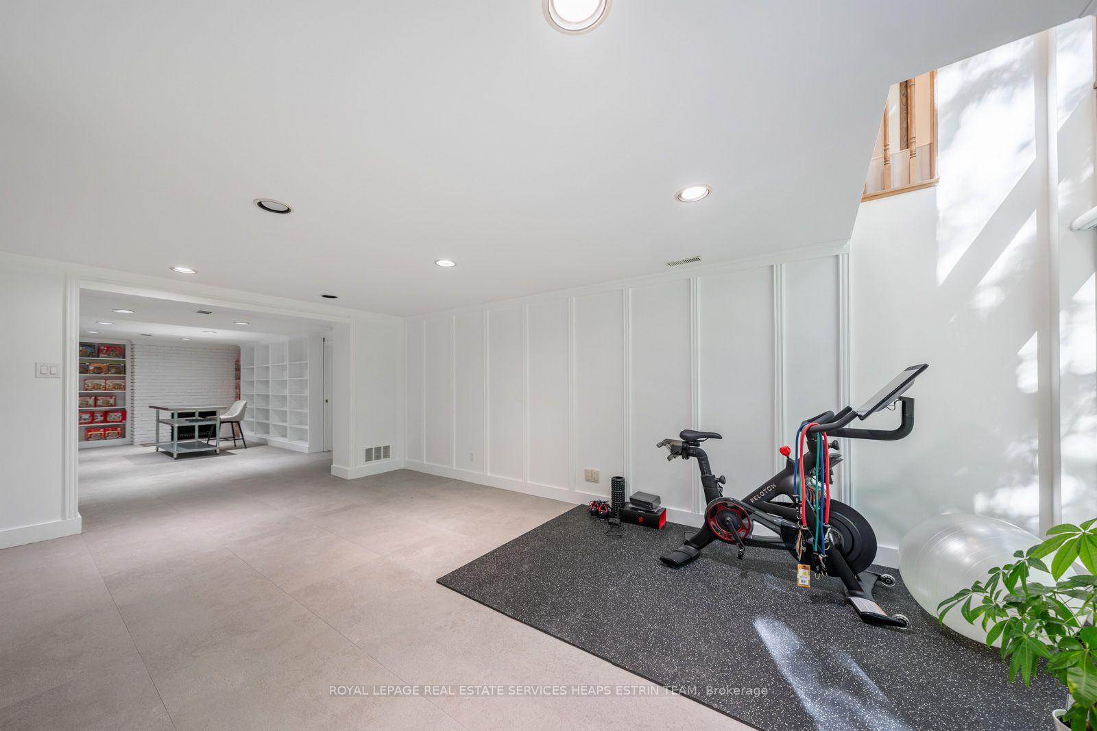 Photo 33 of 38 Killdeer Crescent, Toronto, Leaside — HOMEH
