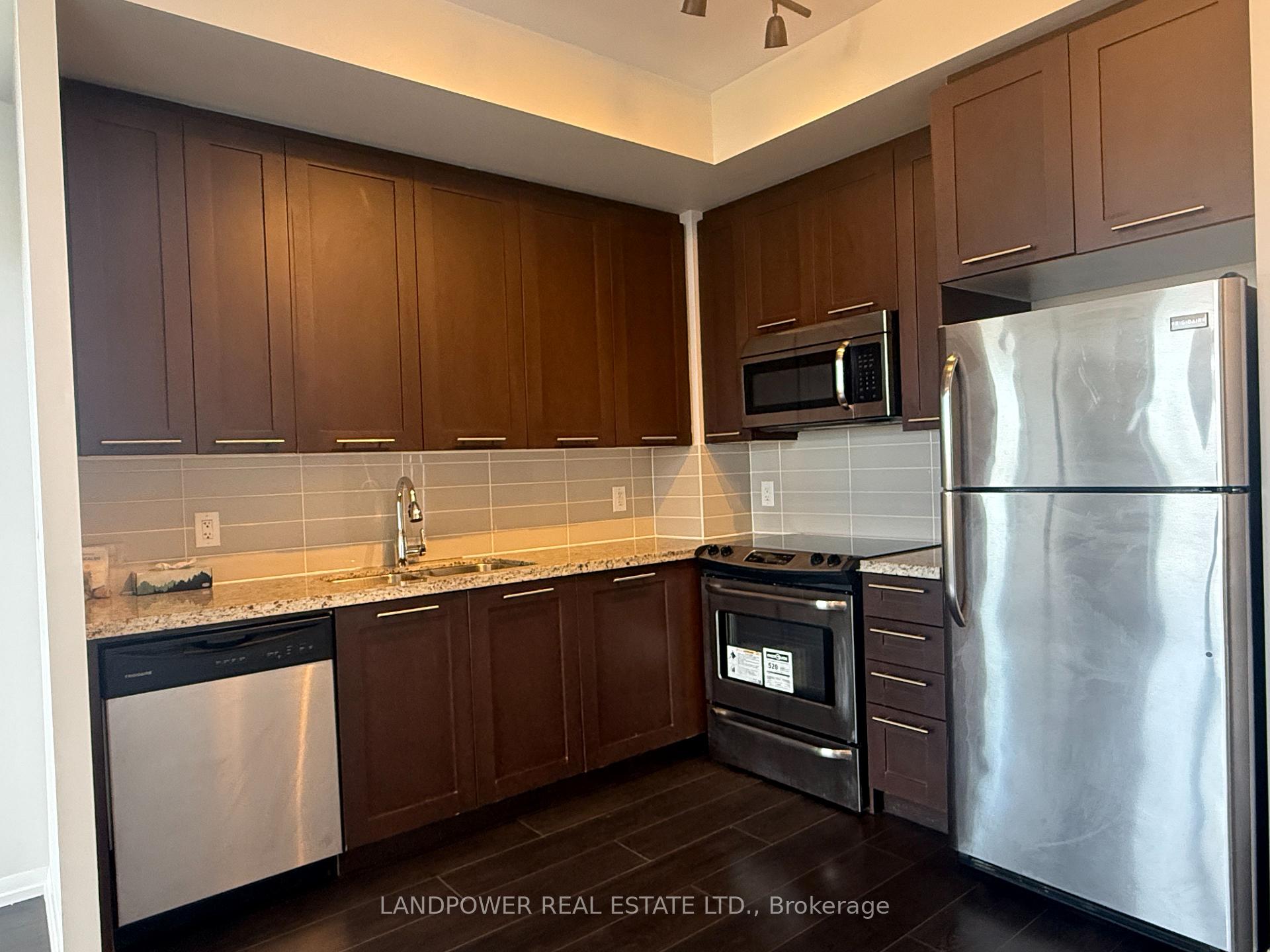 Photo 8 of Unit 319, 540 Bur Oak Avenue, Markham, Berczy — HOMEH