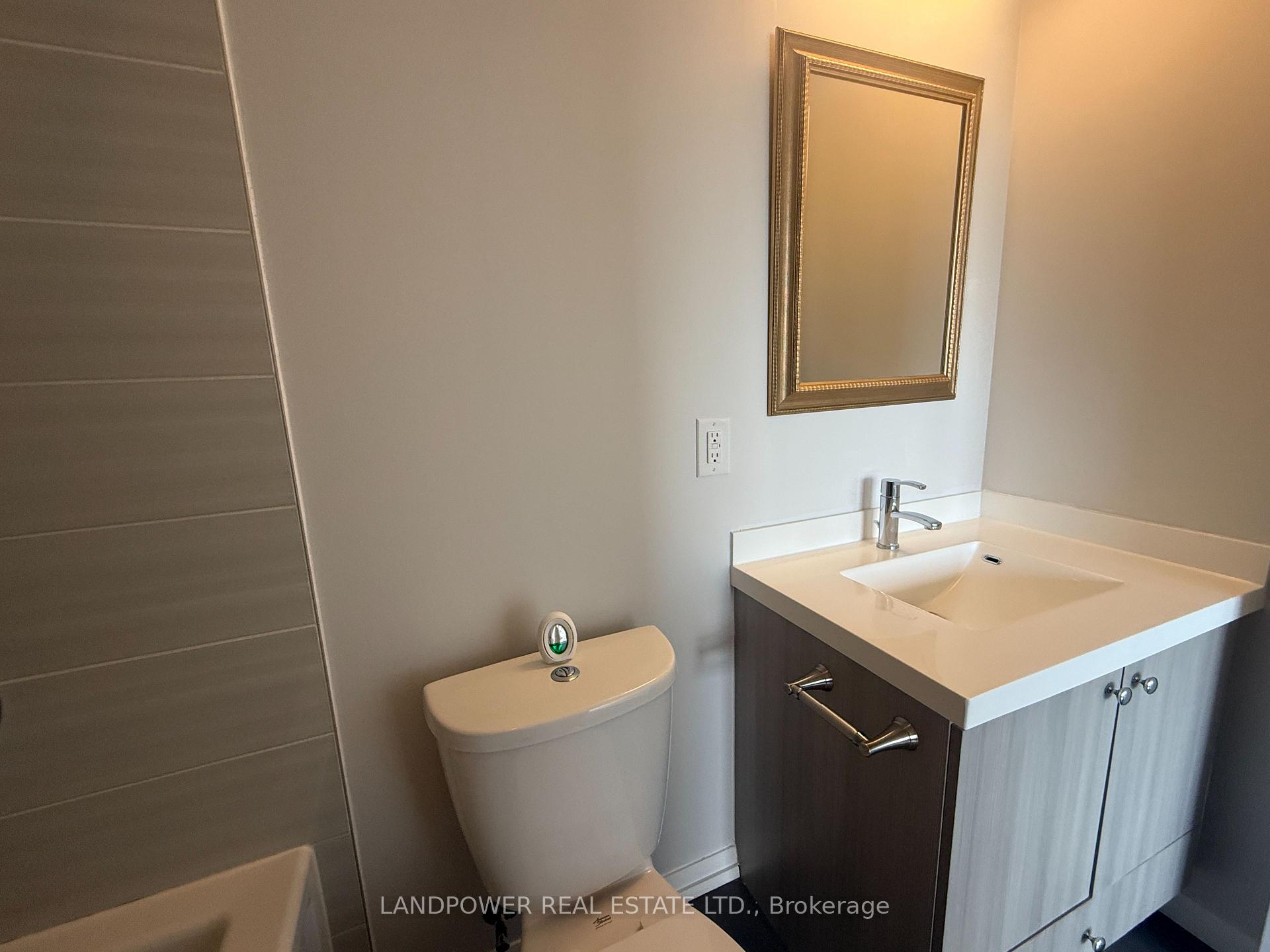 Photo 16 of Unit 319, 540 Bur Oak Avenue, Markham, Berczy — HOMEH