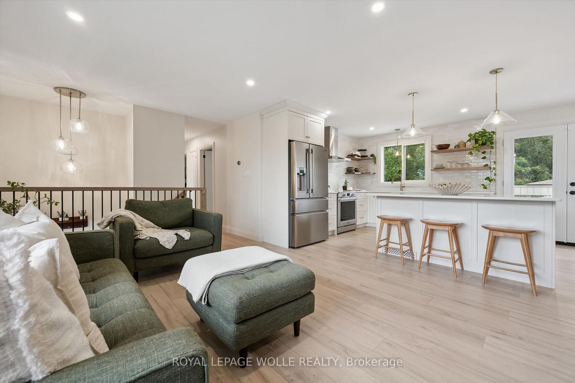 Photo 10 of 8 Christian Street, Wilmot, Baden — HOMEH
