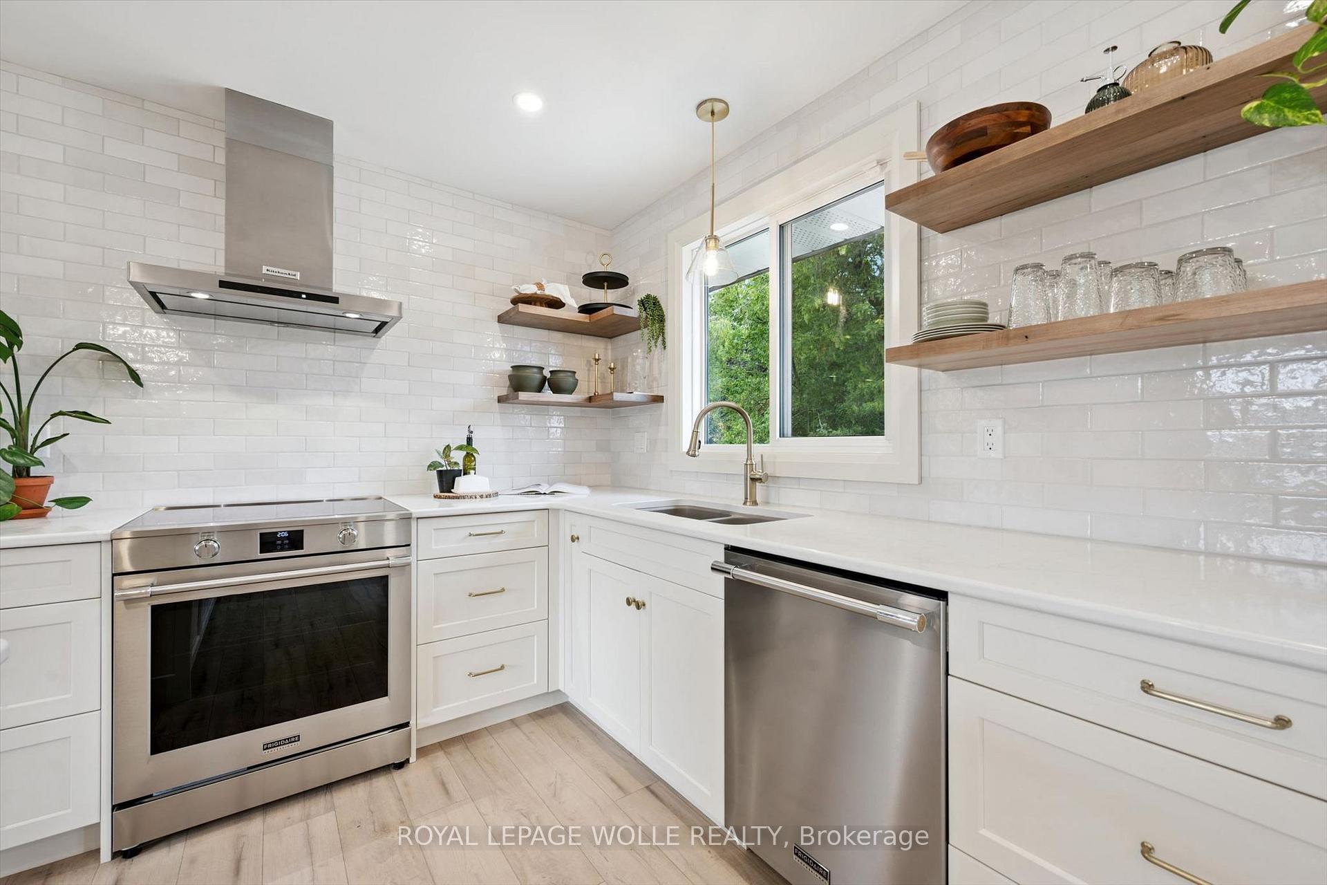 Photo 13 of 8 Christian Street, Wilmot, Baden — HOMEH