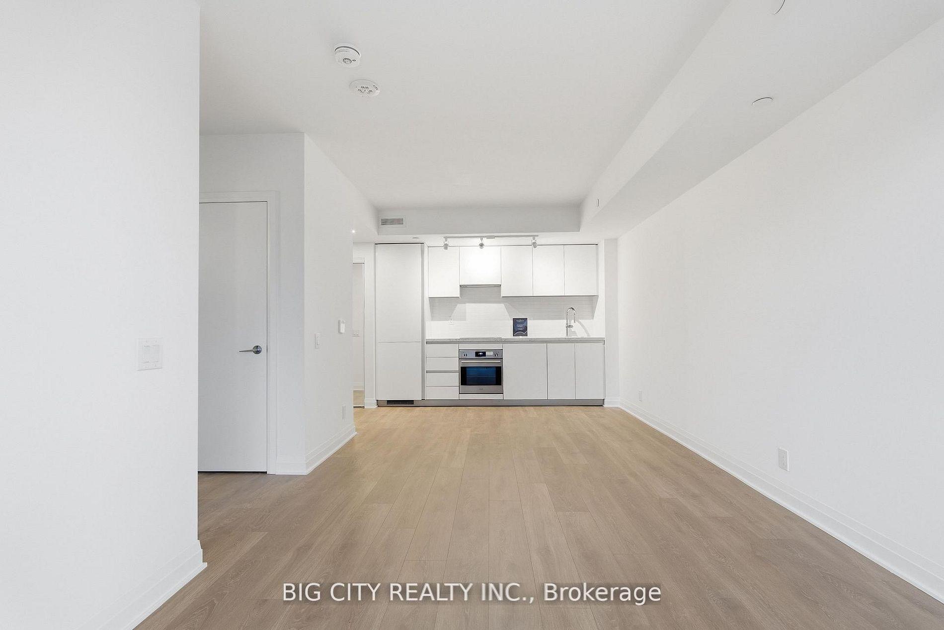 Photo 2 of Unit 1006, 25 Frederick Todd Way, Toronto, Thorncliffe Park — HOMEH